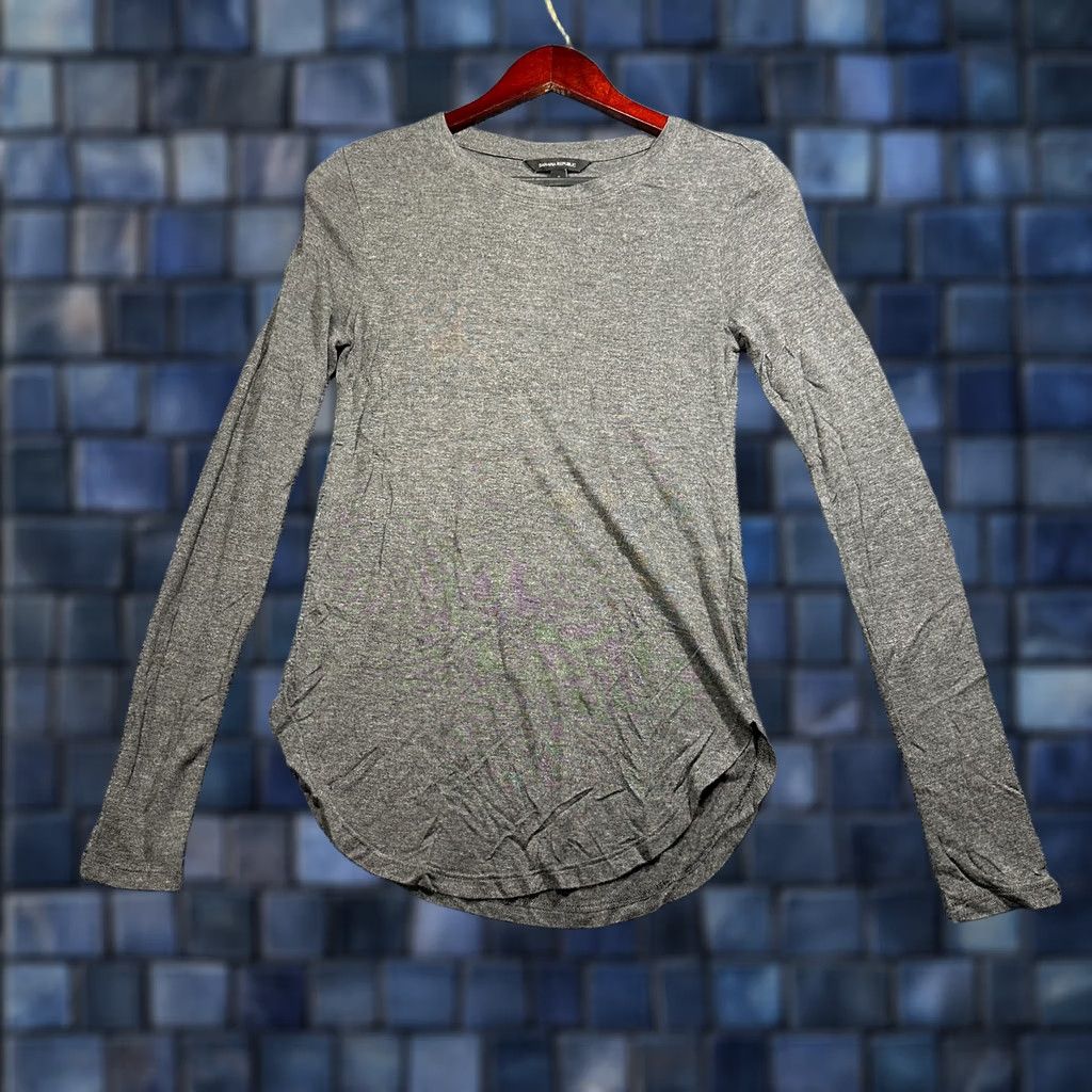 Banana Republic Banana Republic Womens Small Gray Cotton Stretch Long Sleeve Tee Curved Hem Size S / US 4 / IT 40 - 1 Thumbnail