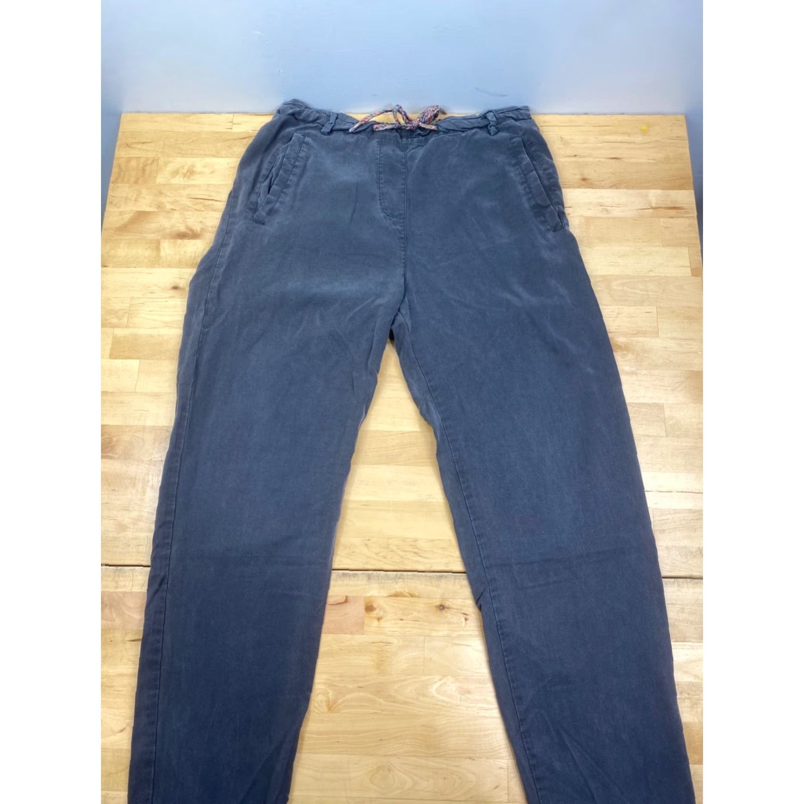Vintage Betabrand Pants Womens XS Gray Casual Drawstring Inseam 28" Flat Front Ankle City Style - Regular Rise Mens? Size 26" / US 2 / IT 38 - 2 Thumbnail