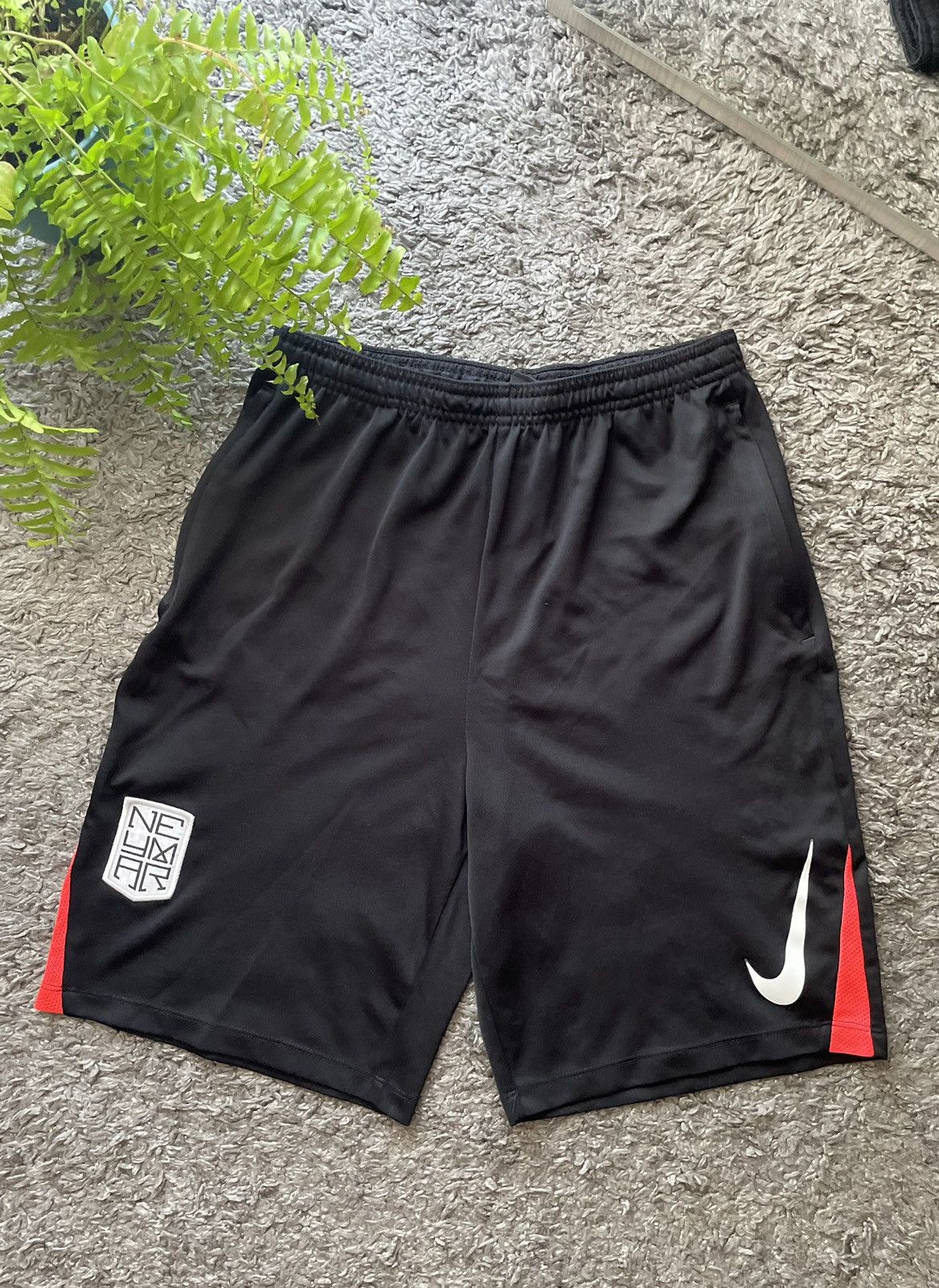 Nike Nike Soccer Shorts Streetwear Big Logo Neymar Swoosh Rare Size US 30 / EU 46 - 1 Thumbnail
