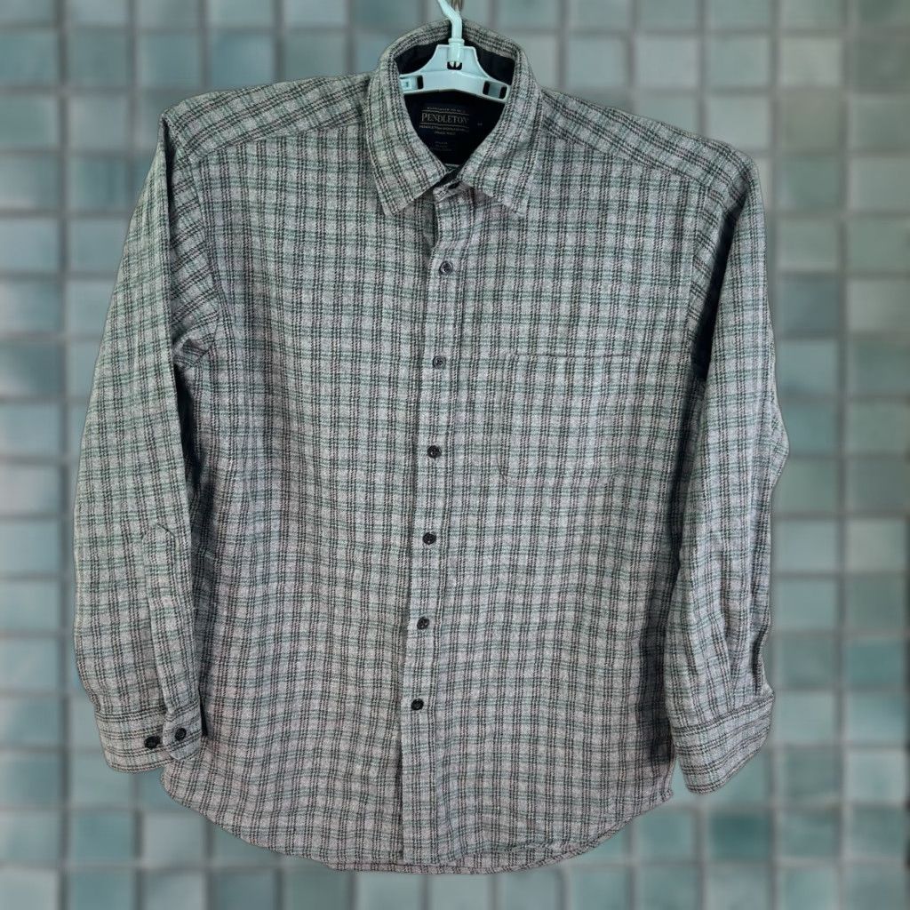 Pendleton Vintage Pendleton Men's Flannel Shirt Size M Gray Plaid Button-Up Casual Long Sleeve Regular Fit Size US M / EU 48-50 / 2 - 1 Thumbnail