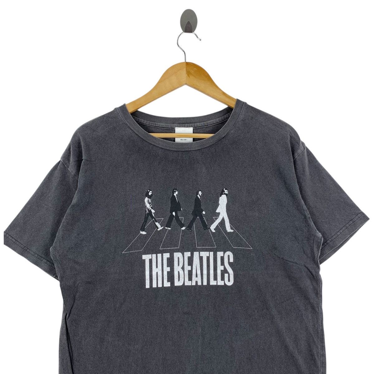 Vintage THE BEATLES Abbey Road English Rock Album Apple T-Shirt Size US M / EU 48-50 / 2 - 2 Thumbnail