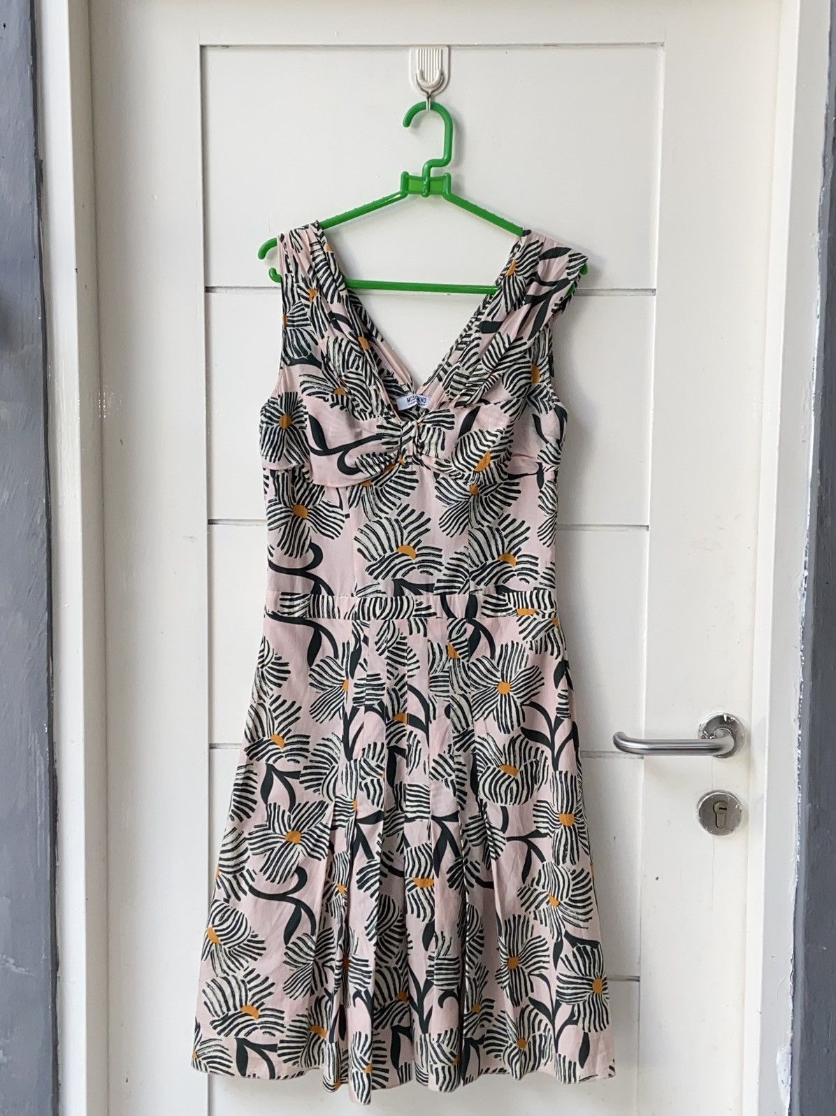 Moschino MOSCHINO Motive Midi Dress Size XS / US 0-2 / IT 36-38 - 17 Thumbnail