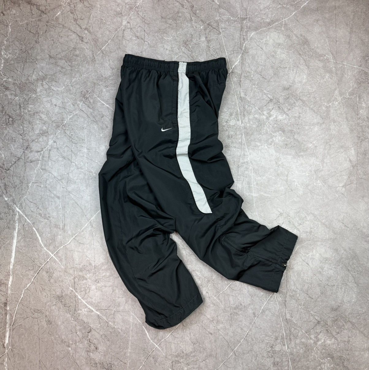 Japanese Brand Nike Vintage Pants Baggy Sweatpants Drill Japanese Hype Y2K Size US 30 / EU 46 - 1 Thumbnail