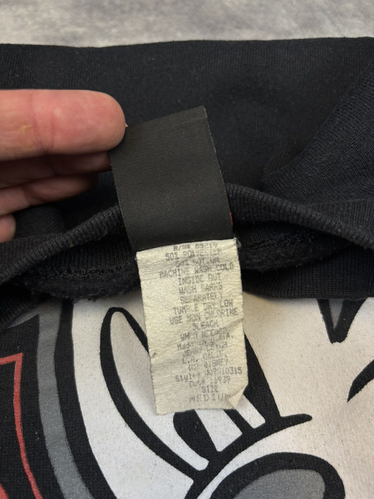 Disney × Mickey Mouse × Vintage Vintage Mickey Mouse Disney USA Sweatshirt 90s 80s Love Size US M / EU 48-50 / 2 - 4 Thumbnail
