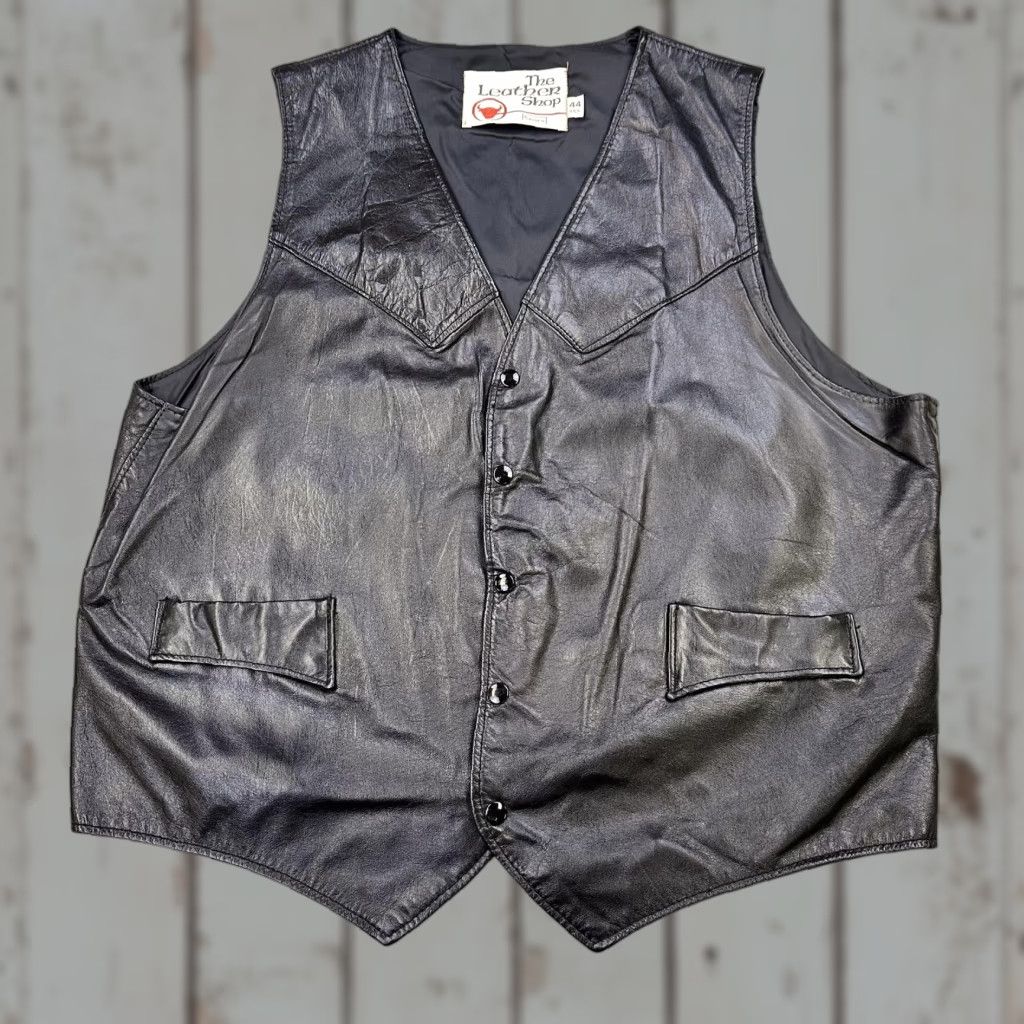 Sears VINTAGE Sears The Leather Shop Vest Mens 44 Black Leather Button Front Western Shirt Hoodie Hat etc Size US S / EU 44-46 / 1 - 1 Thumbnail