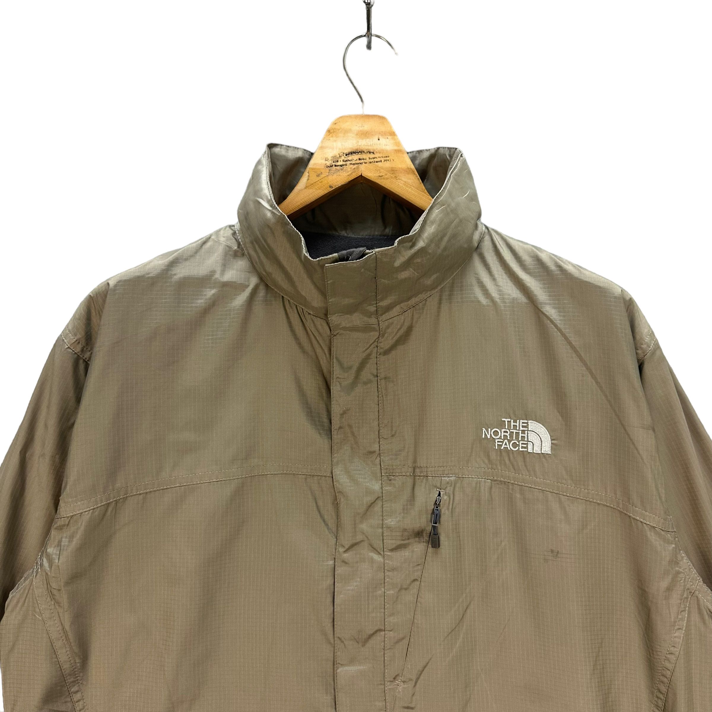 The North Face TNF JACKET #8261-218 Size US M / EU 48-50 / 2 - 2 Thumbnail