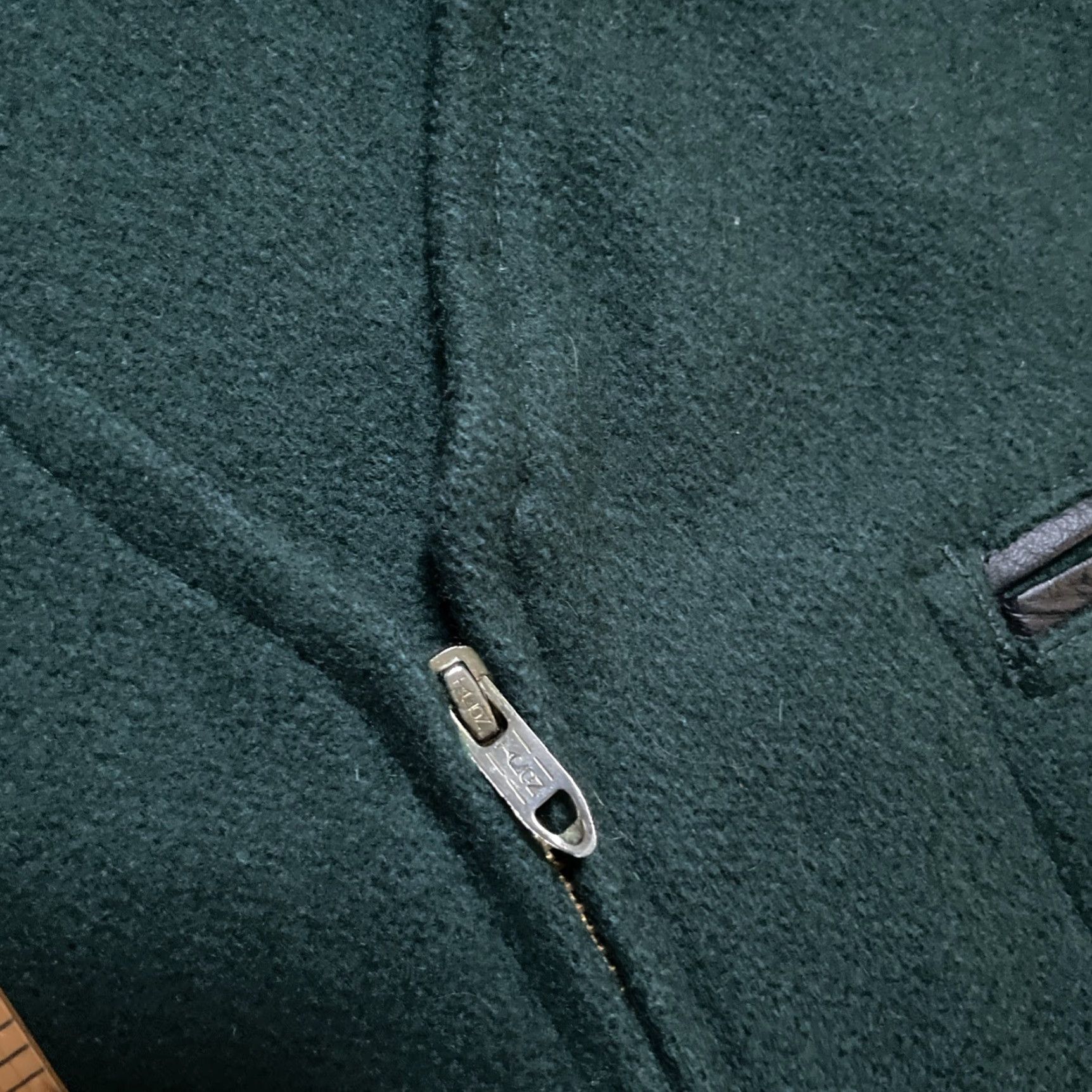Vintage VINTAGE Carter’s Wool Zip Hunting Work Vest Unisex Adults 44 Green USA 70s 60s Workwear Hunting - Carter’s Size US S / EU 44-46 / 1 - 6 Thumbnail