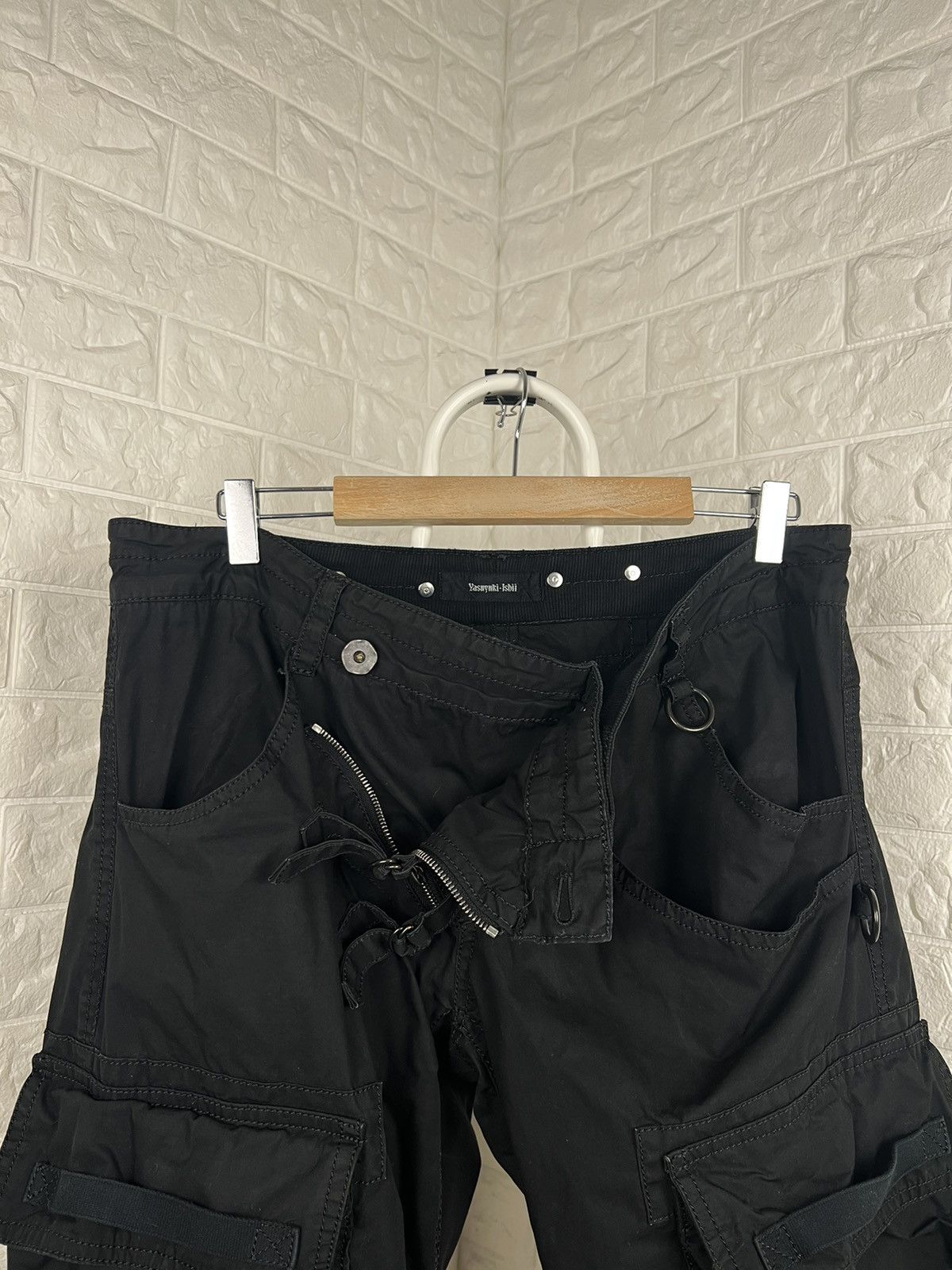 Yasuyuki Ishii Yasuyuki Ishii Bondage Cargo Pants Size US 35 - 13 Thumbnail