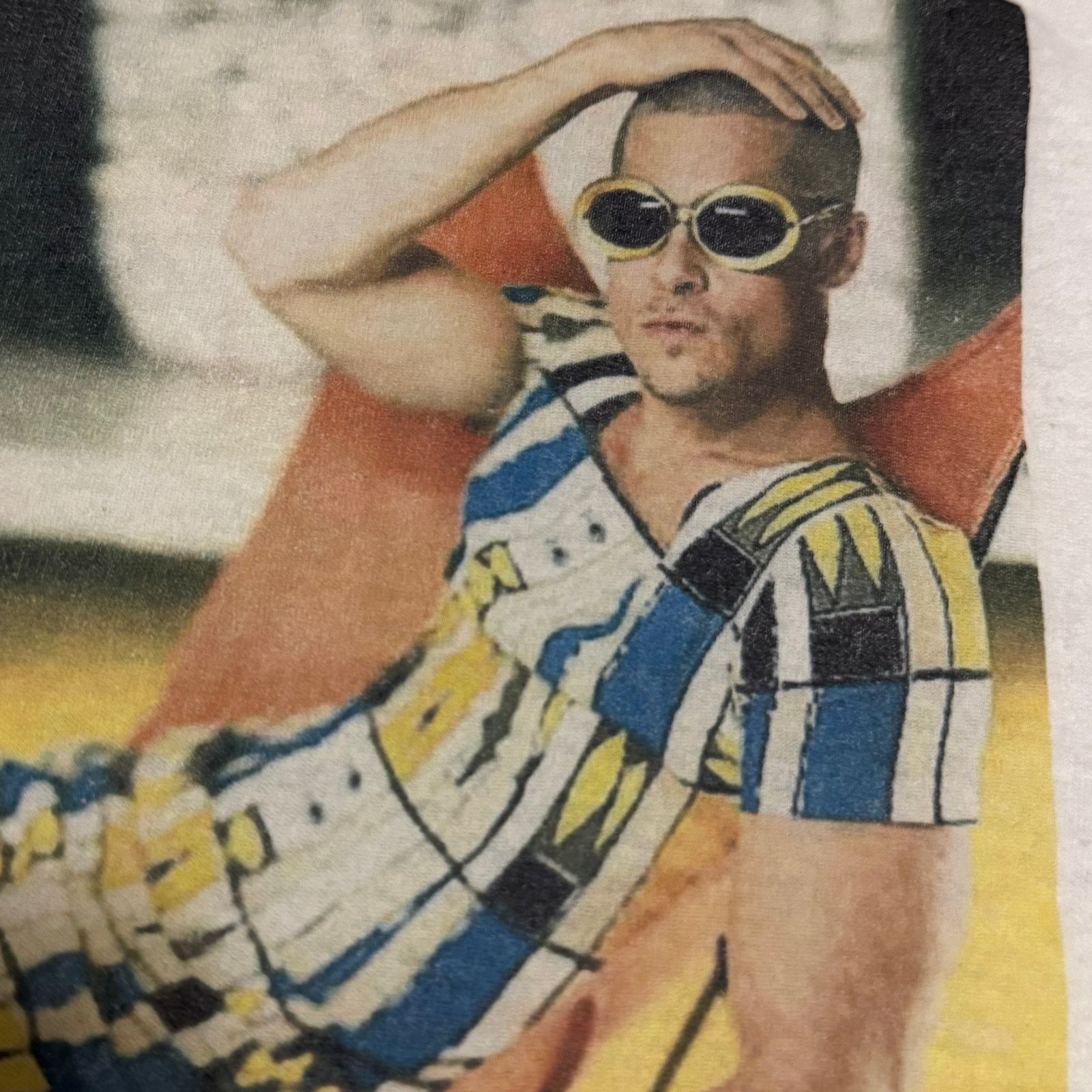 Fruit Of The Loom × Vintage Vintage 1999 Brad Pitt Rolling Stone Magazine Shirt Size XL Size US XL / EU 56 / 4 - 3 Thumbnail