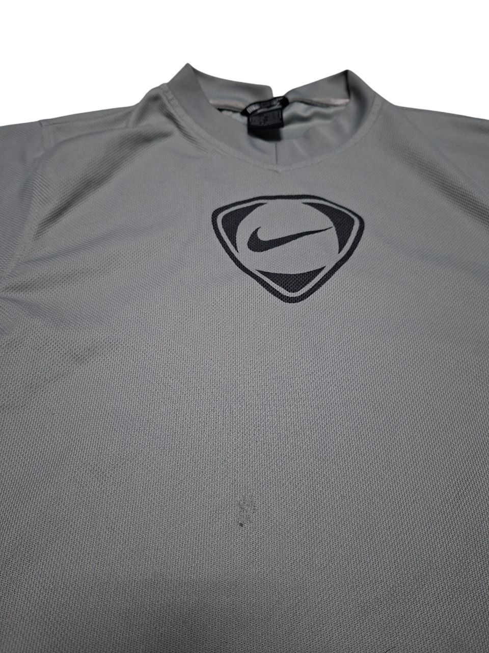 Nike NIKE VINTAGE 00S BIG LOGO LIGHT TEE Size US M / EU 48-50 / 2 - 2 Thumbnail