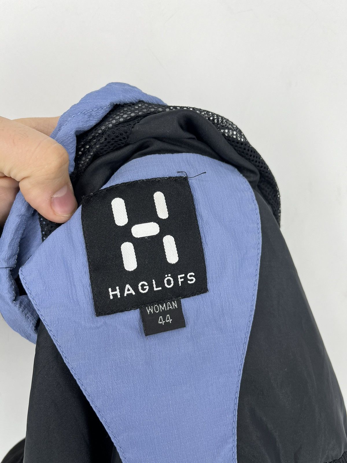 Haglofs × Vintage Women’s Woman Haglöfs Windbreaker Jacket Blue Nylon Size L Size M / US 6-8 / IT 42-44 - 12 Thumbnail