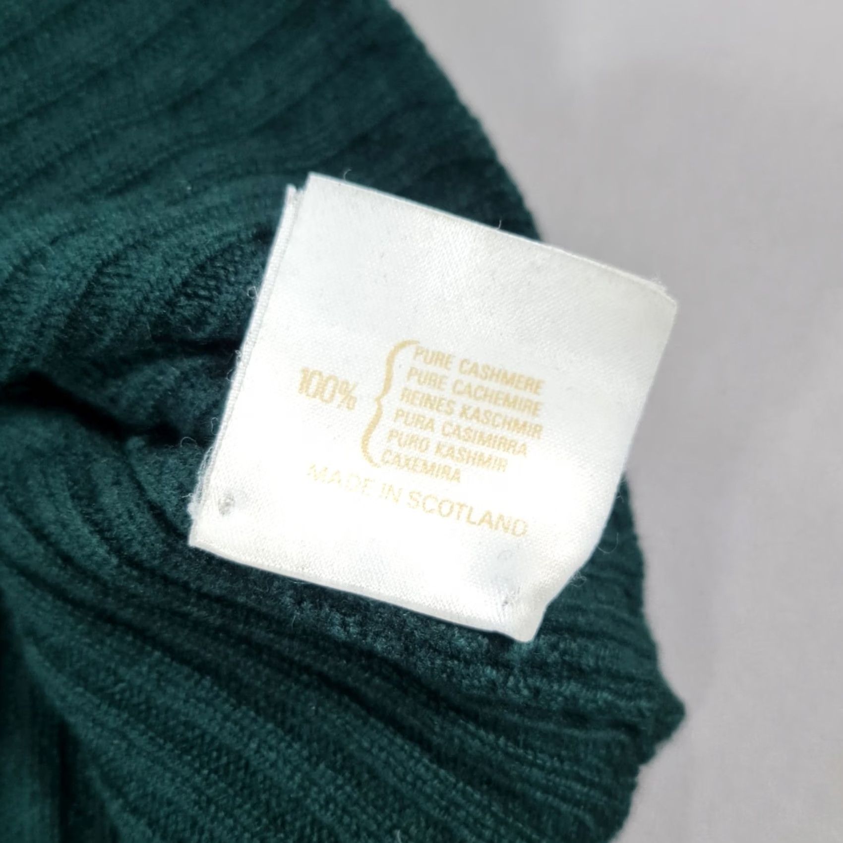 Vintage Misty Island Jumper Mens Green XL 100% Cashmere V-Neck Pullover Elbow Patches Scotland Vintage Size US XL / EU 56 / 4 - 8 Thumbnail