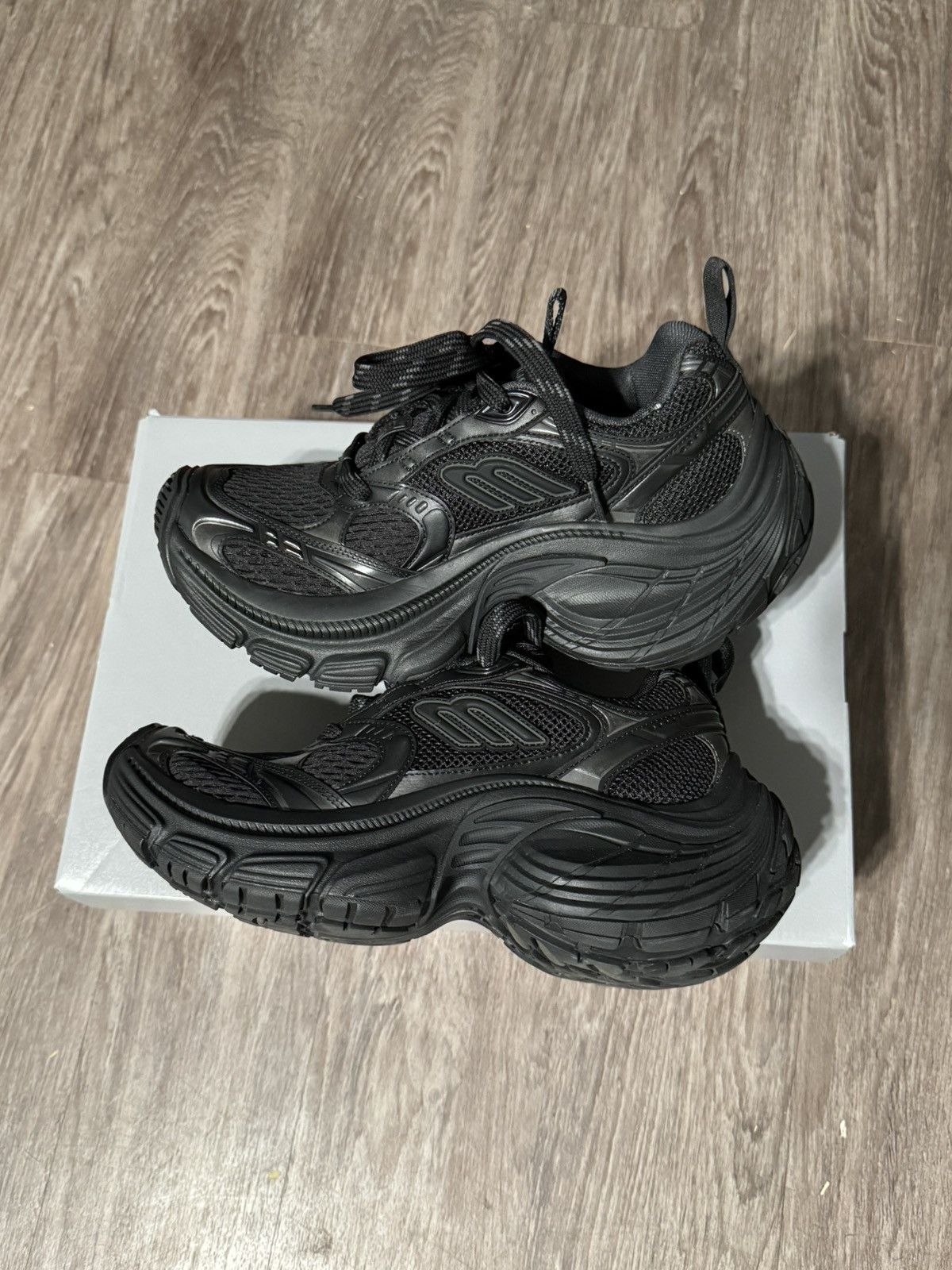 Balenciaga 10 Xl Black | Grailed