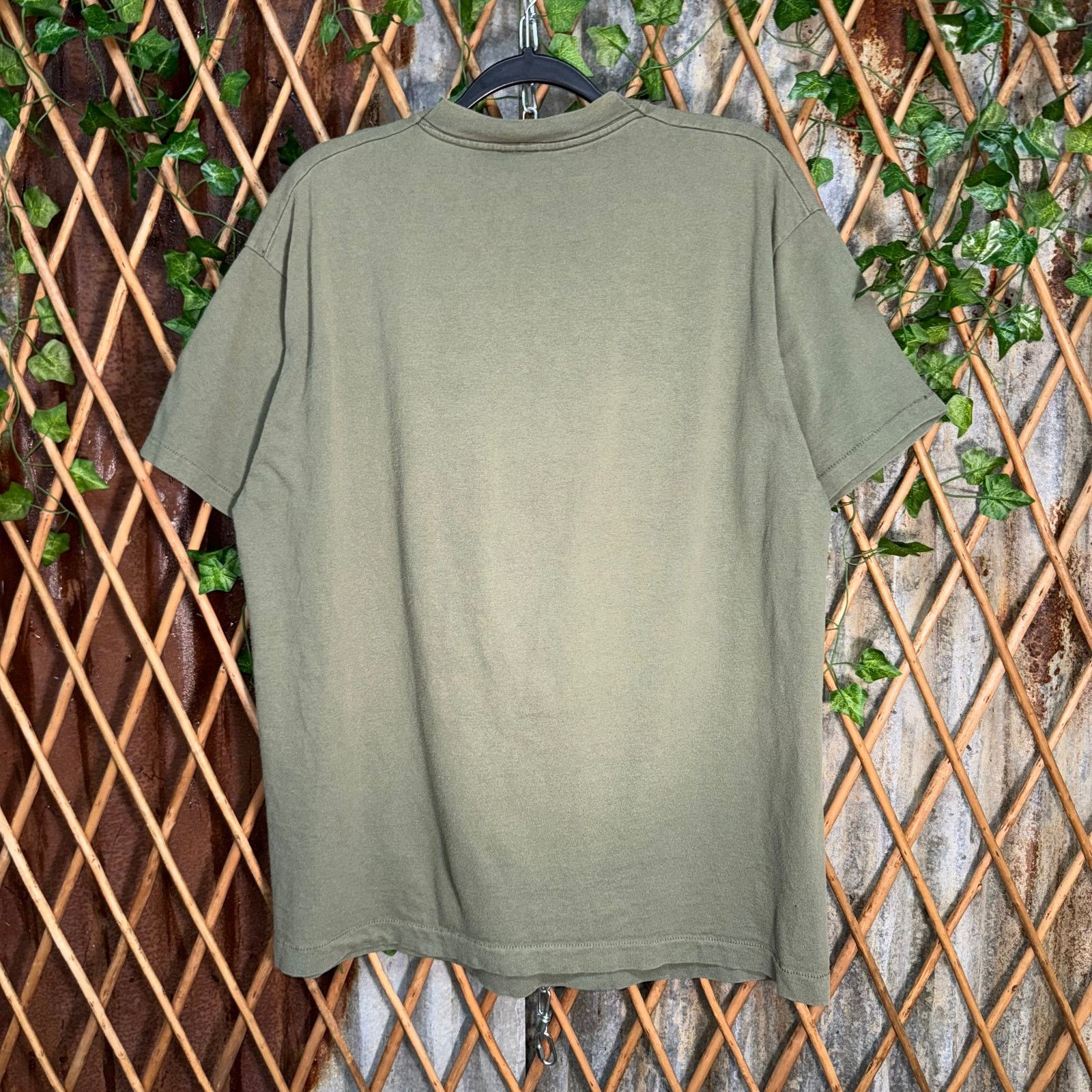 Fruit Of The Loom Vintage Y2K Niagara Falls Canada embroider 1990s tour tshirt Size US XL / EU 56 / 4 - 3 Thumbnail