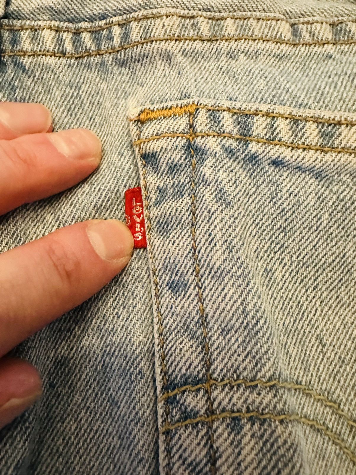Levi's Vintage Levis 505 Jean Shorts 34x9 Men ‘s Light Wash Size US 34 / EU 50 - 9 Thumbnail
