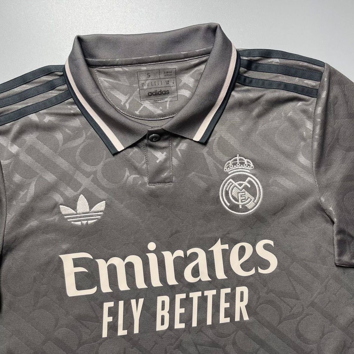 Adidas REAL MADRID ADIDAS 2024/2025 SOCCER JERSEY #27 NICO PAZ Size US S / EU 44-46 / 1 - 4 Thumbnail