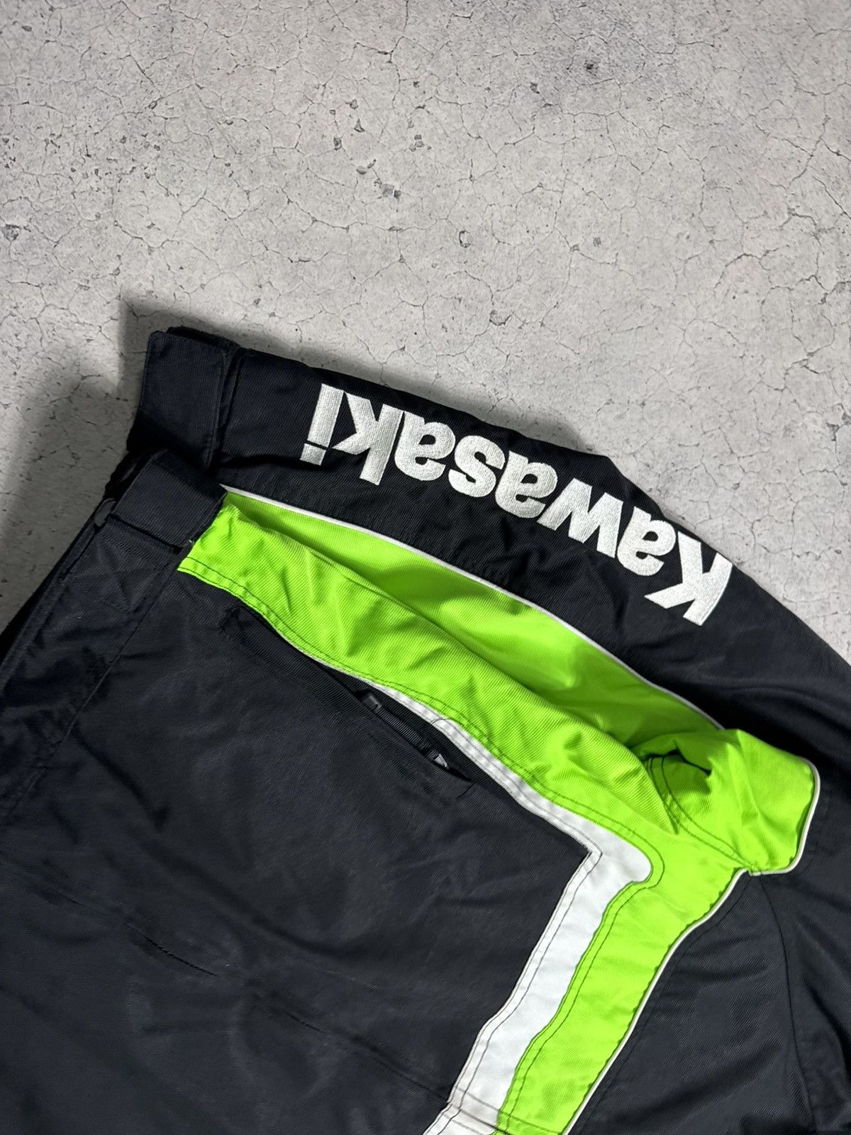 Vintage Kawasaki Racing Bomber Jacket Size M Vintage Moto Biker Size US M / EU 48-50 / 2 - 2 Thumbnail