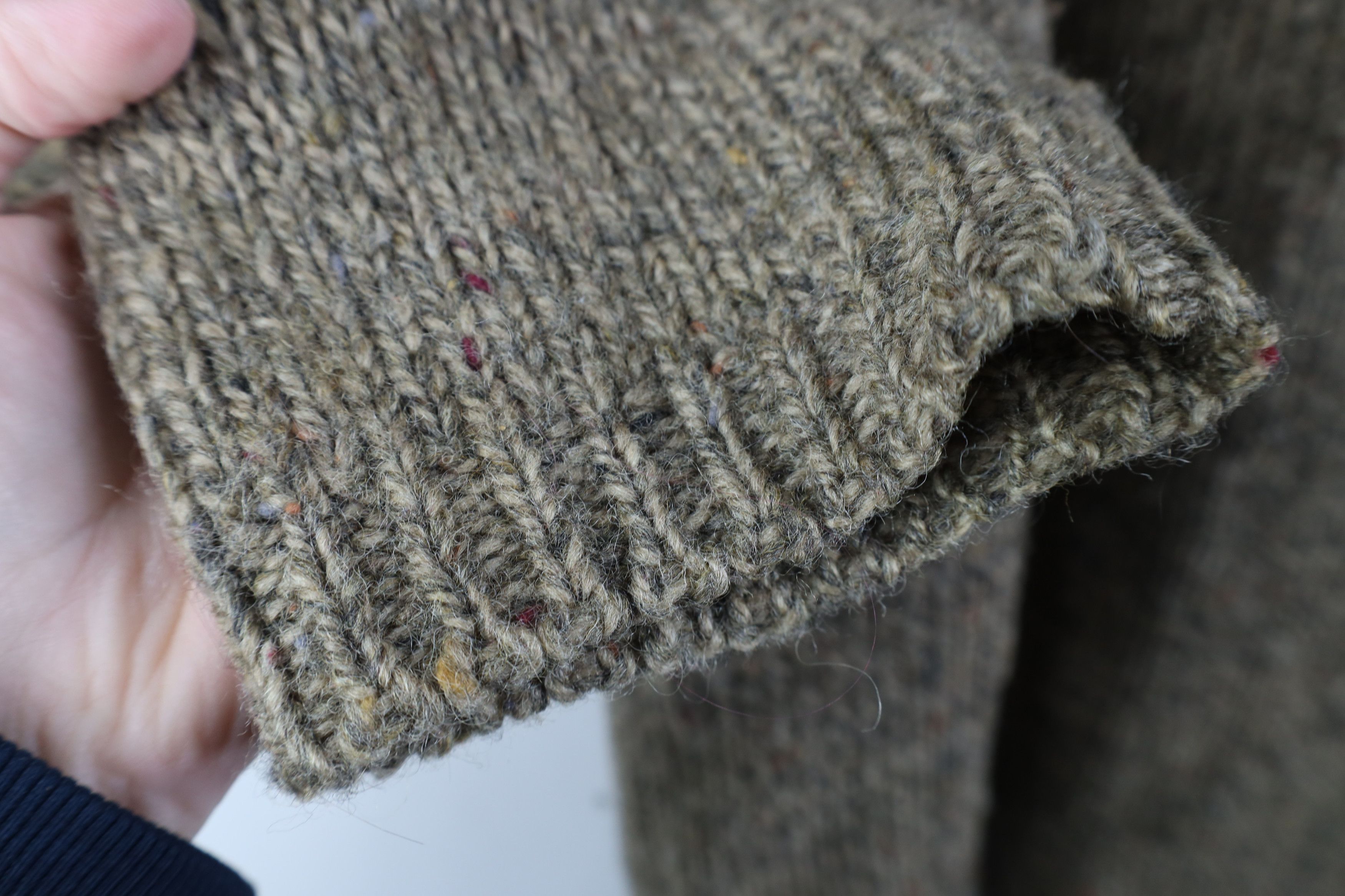 Abercrombie & Fitch Vintage 90s Abercrombie & Fitch V-Neck Sweater Earth Tone Size US XL / EU 56 / 4 - 6 Thumbnail