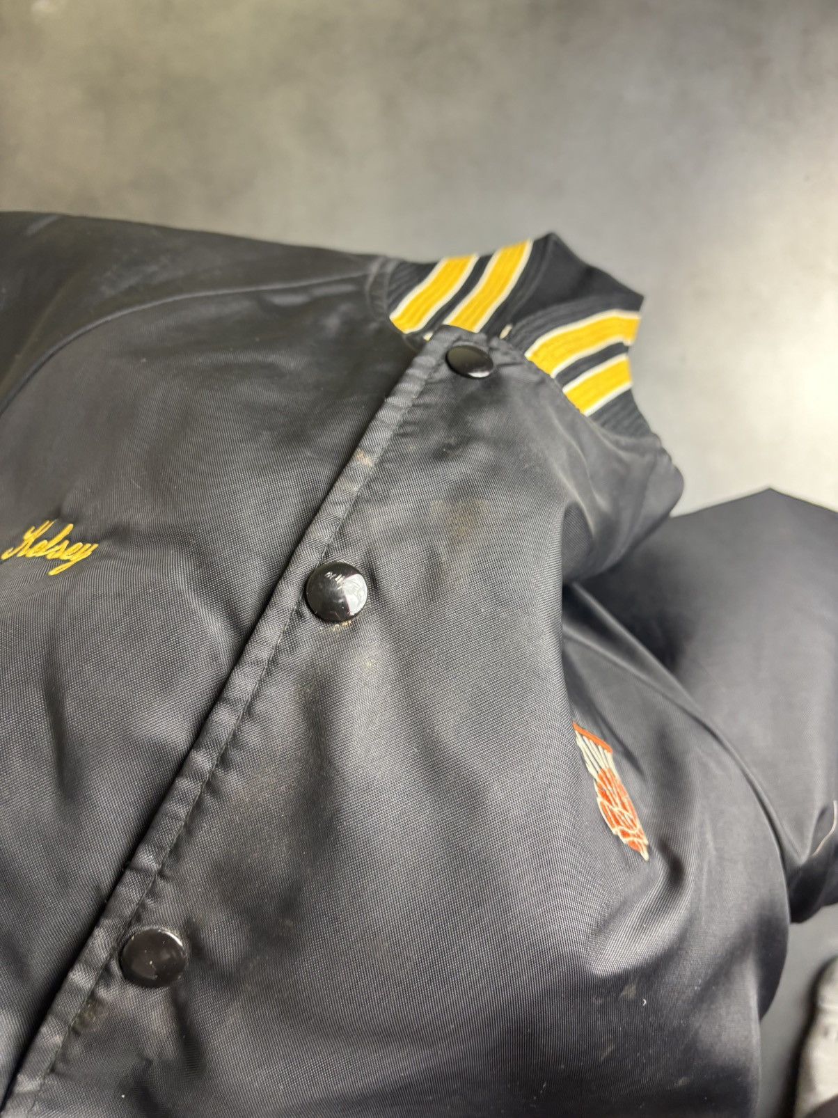 Vintage 80s Vintage Black Nylon Varsity Jacket Baskeball USA Large Size L / US 10 / IT 46 - 13 Thumbnail
