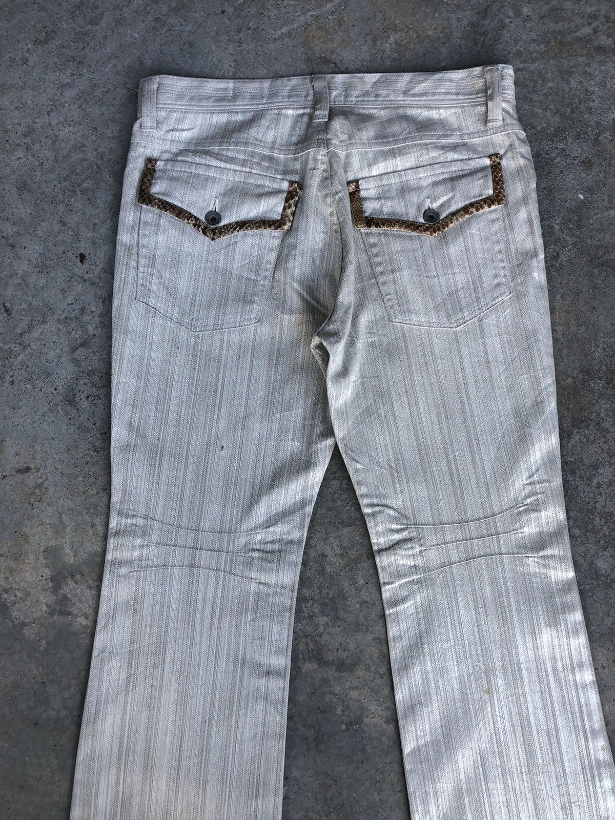 If Six Was Nine Japanese Takaio Flared Jeans Snake Skin Distressed Jeans Size US 33 - 10 Thumbnail