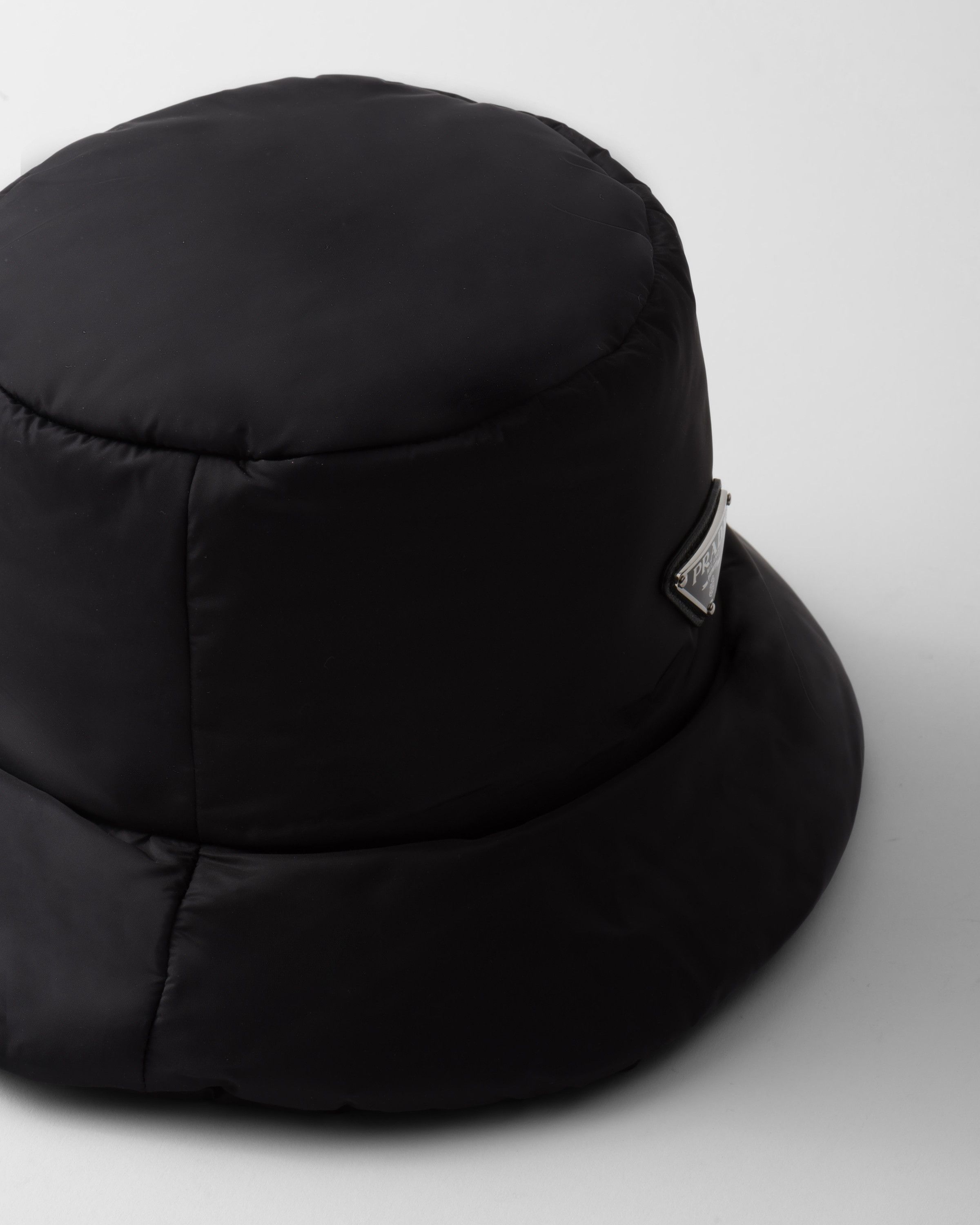 Prada o1la1rc1a0925 Size: OS / Re-Nylon Bucket Hat / Cap in Black Size ONE SIZE - 2 Thumbnail