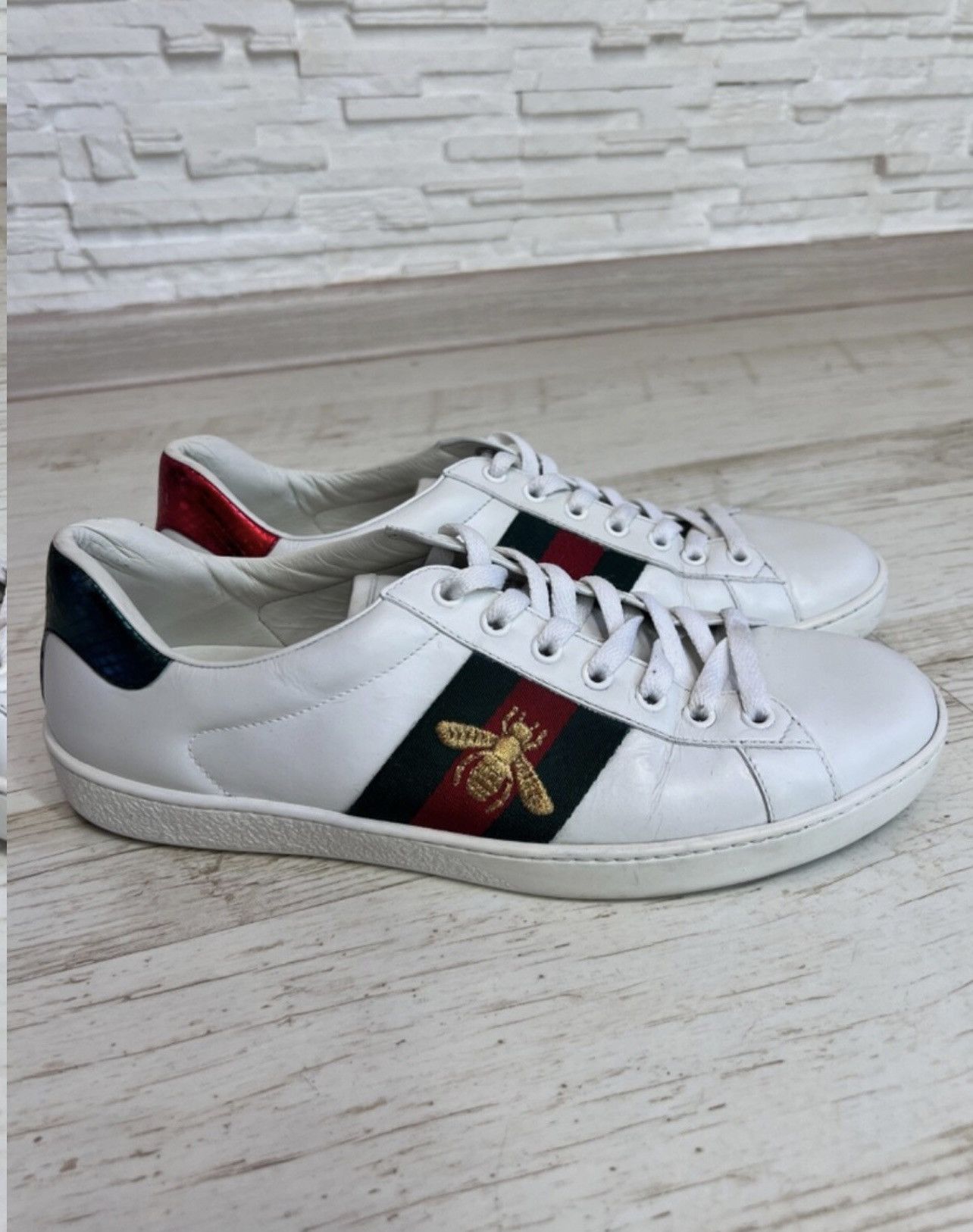 Gucci Gucci Ace Leather Sneakers Bee Embroidery Size 7.5 Designer Size US 8 / EU 41 - 1 Thumbnail