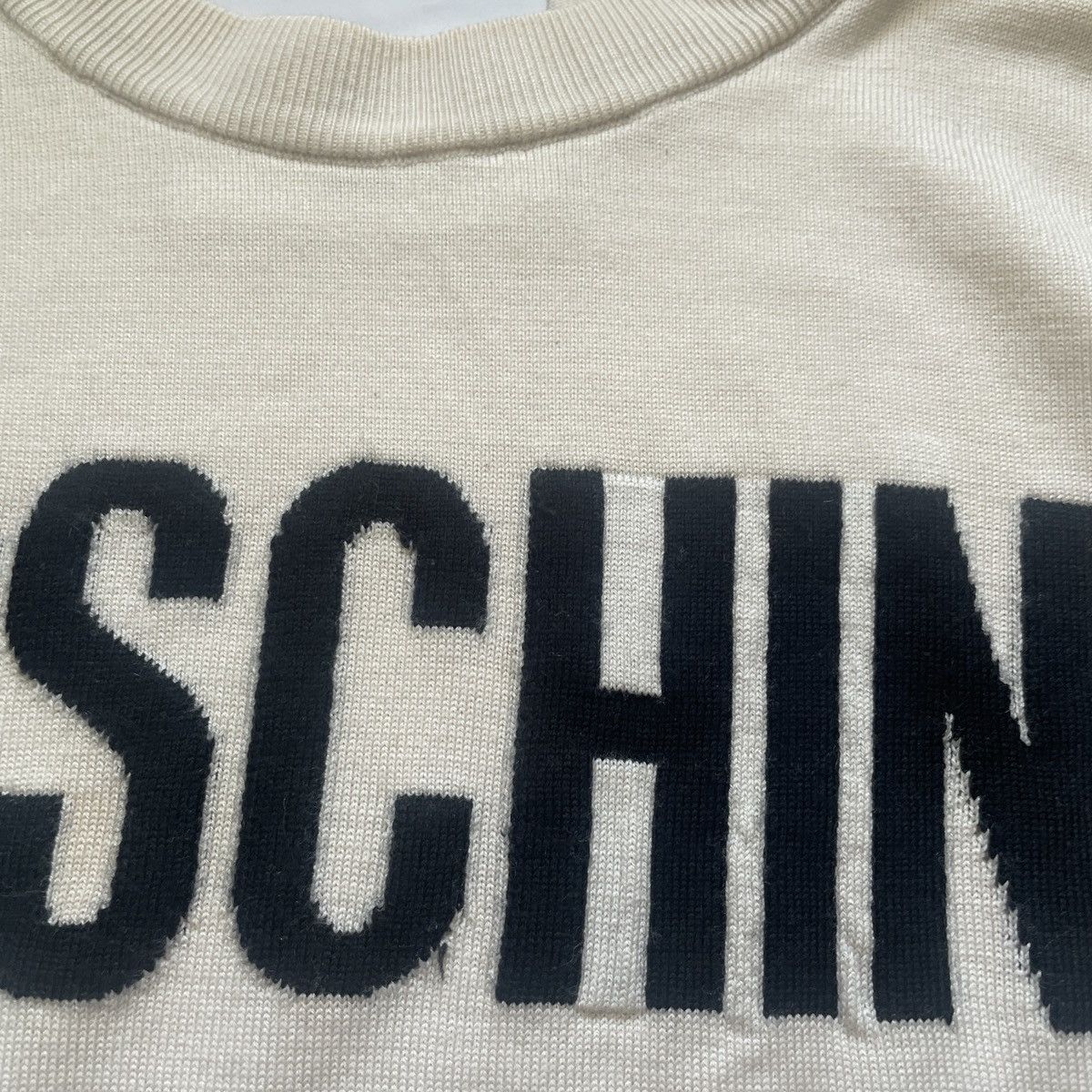 Moschino Moschino Couture Mainline Virgin Wool Spell out Jumper Size M / US 6-8 / IT 42-44 - 2 Thumbnail