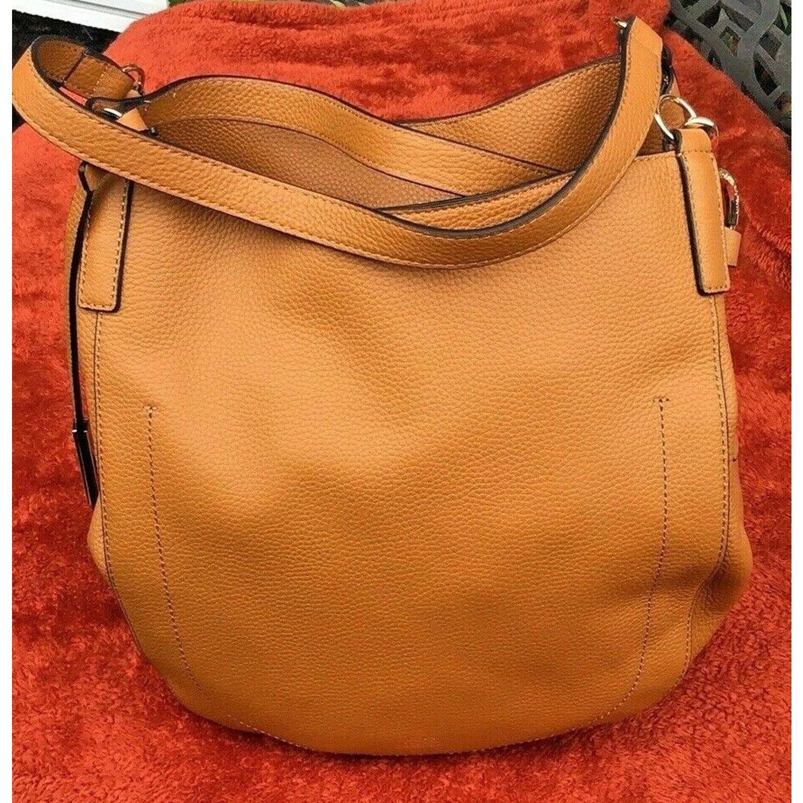 Vince Camuto Vince Camuto Pebble Leather Handbag Tote NWT Size ONE SIZE - 4 Thumbnail