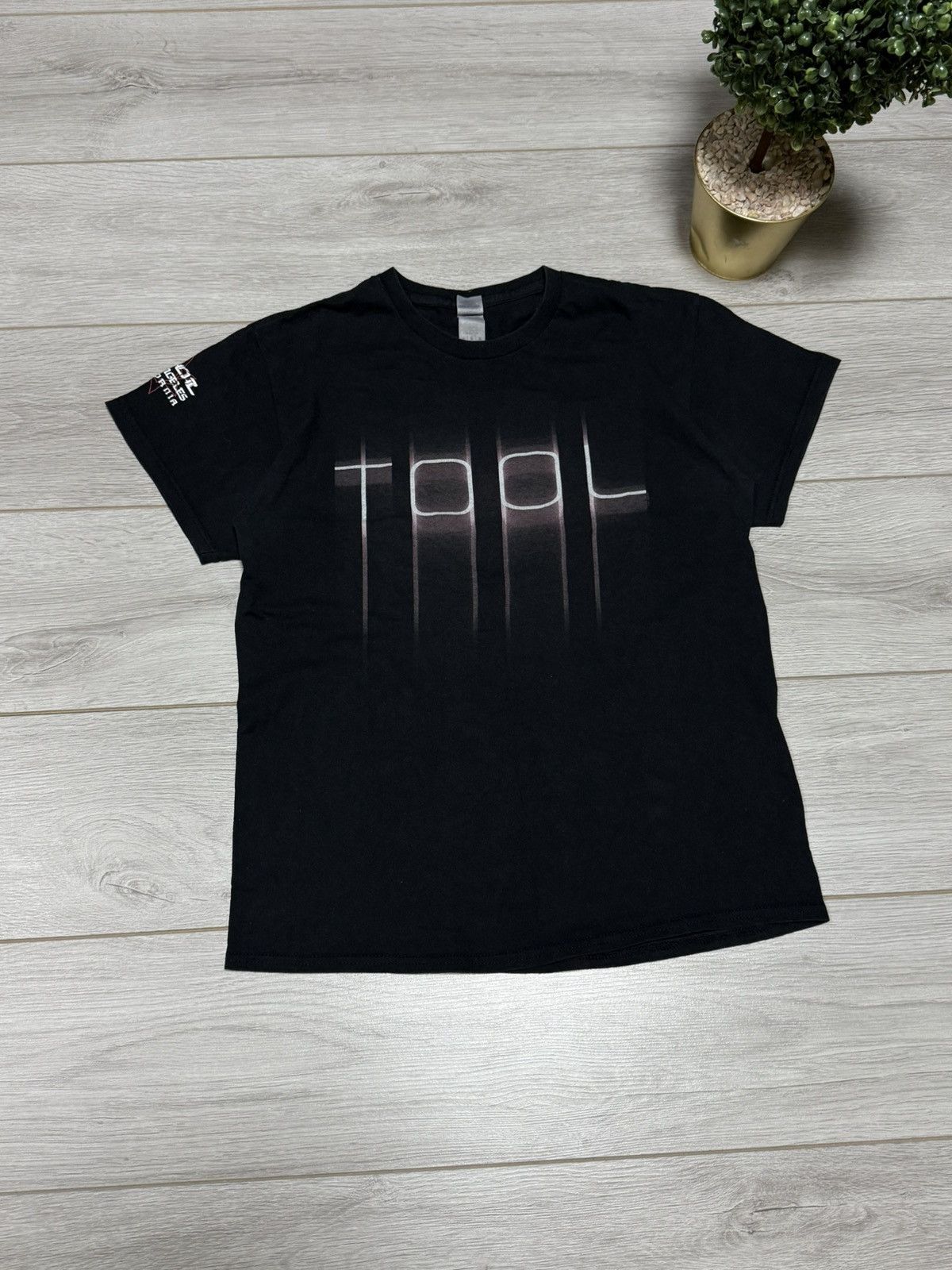 Gildan Tool Los Angeles 2022 vintage tee shirt monster tee shirt Size US M / EU 48-50 / 2 - 6 Thumbnail