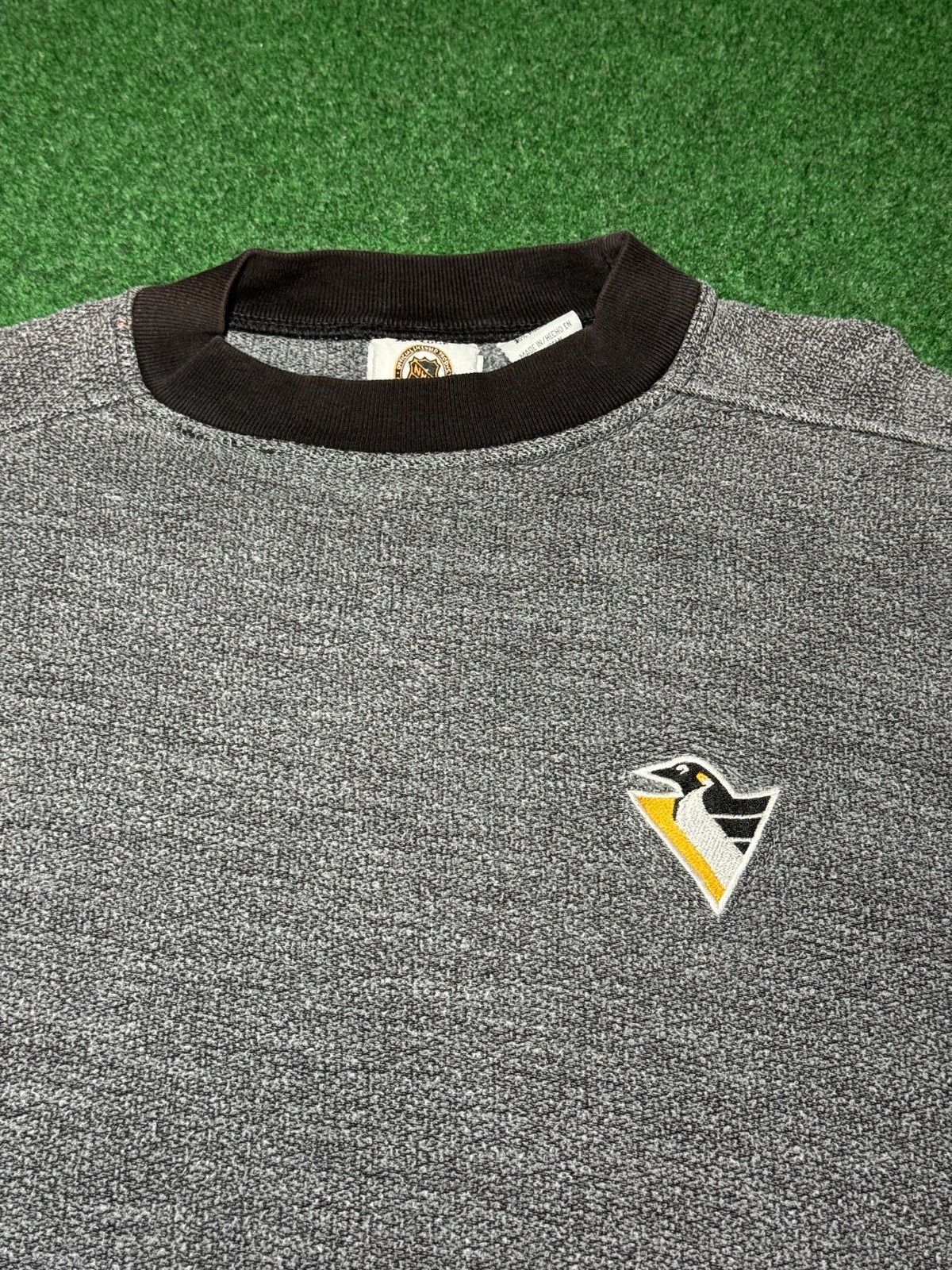 NHL Penguins Vintage Boxy NHL Retro Logo Sweatshirt 90s 26x29 XL Size US XL / EU 56 / 4 - 2 Thumbnail