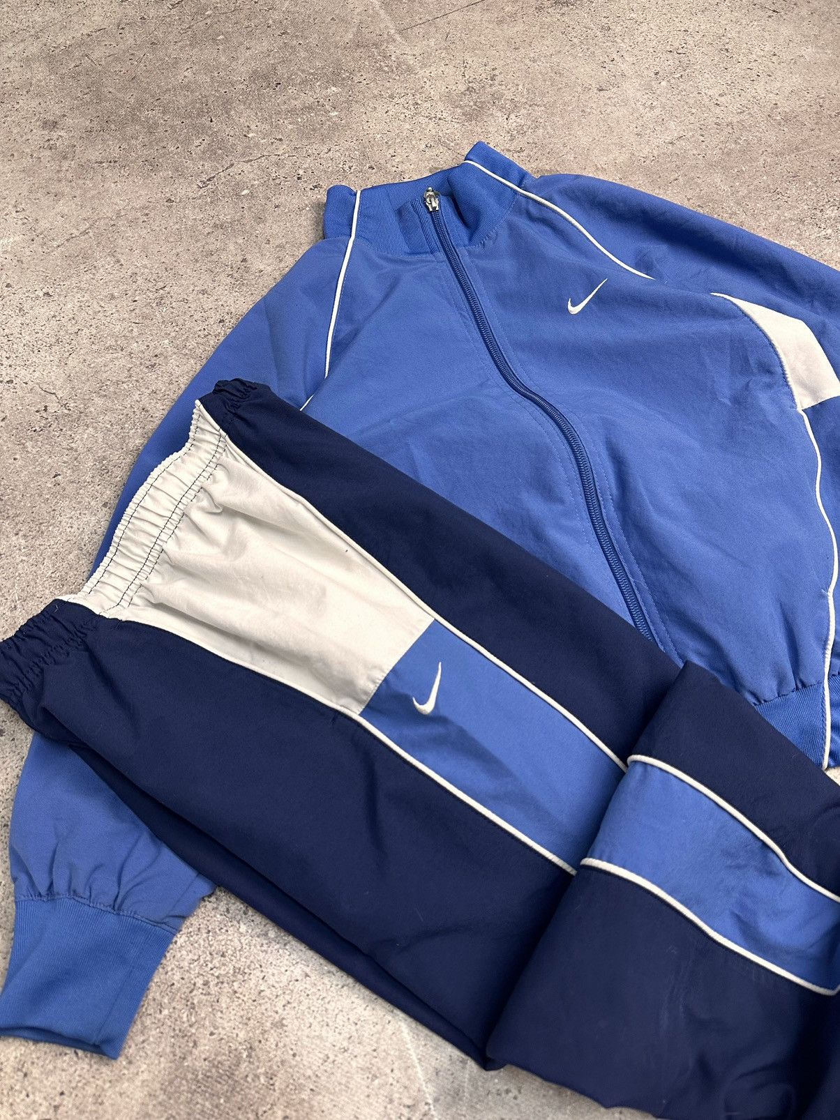 Nike Vintage Nike Track Suits kids Nylon Y2K 90s Size 10 years Size US XXS / EU 40 - 4 Thumbnail