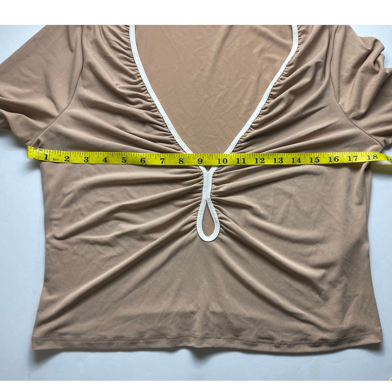 Abercrombie & Fitch Abercrombie & Fitch Nude Ruched Keyhole Long Sleeve Top - XL Size XL / US 12-14 / IT 48-50 - 4 Thumbnail