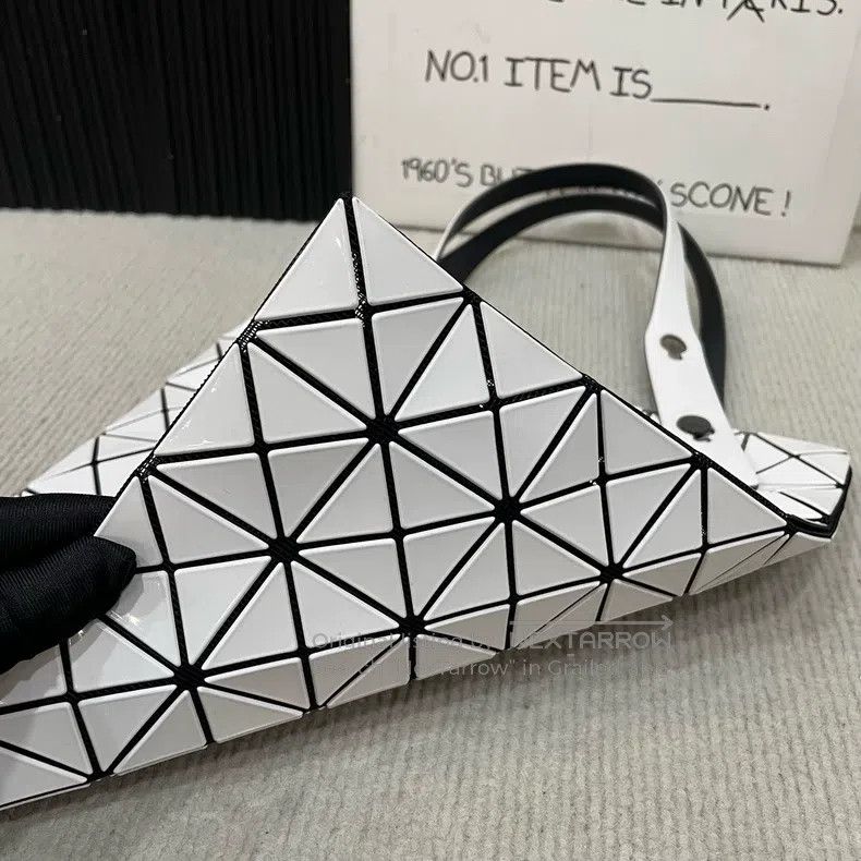 Issey Miyake Issey Miyake White Seven-Grid Handbag Size ONE SIZE - 6 Thumbnail