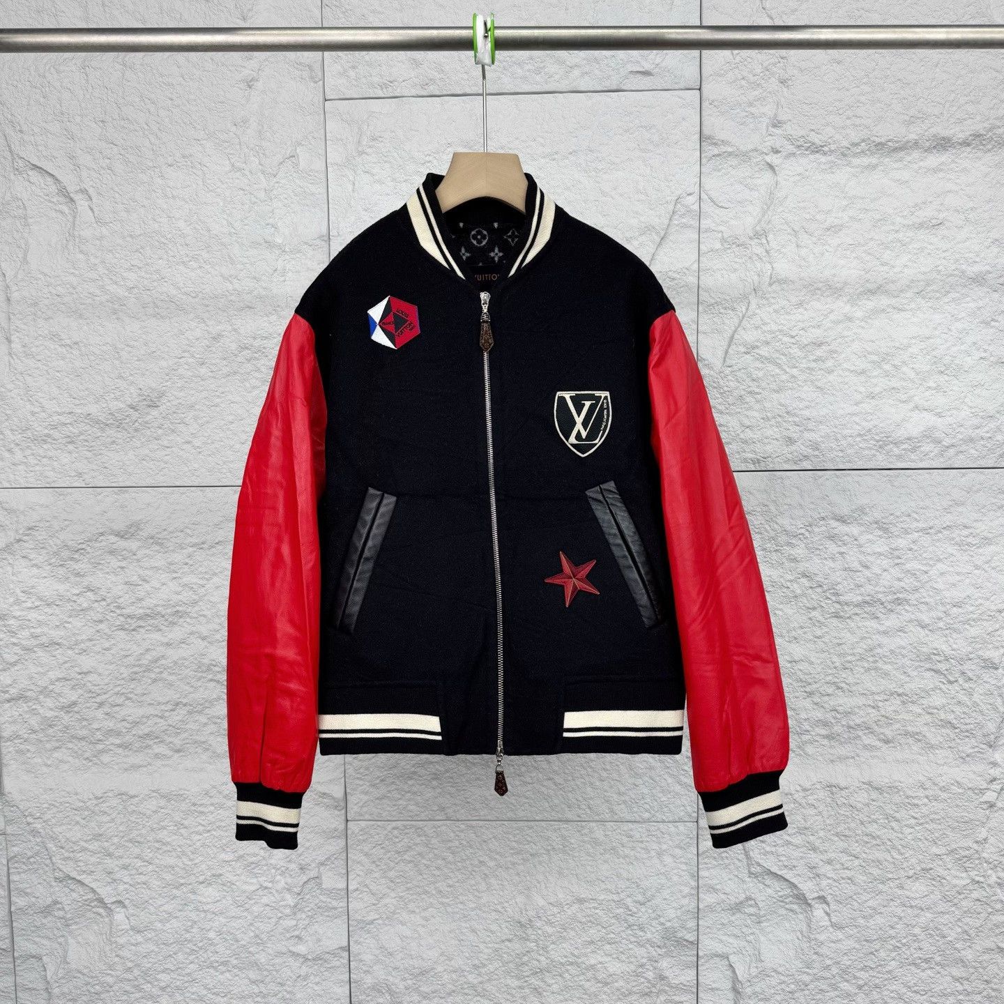 Louis Vuitton Louis Vuitton Black Red Baseball Jacket Size US M / EU 48-50 / 2 - 1 Thumbnail