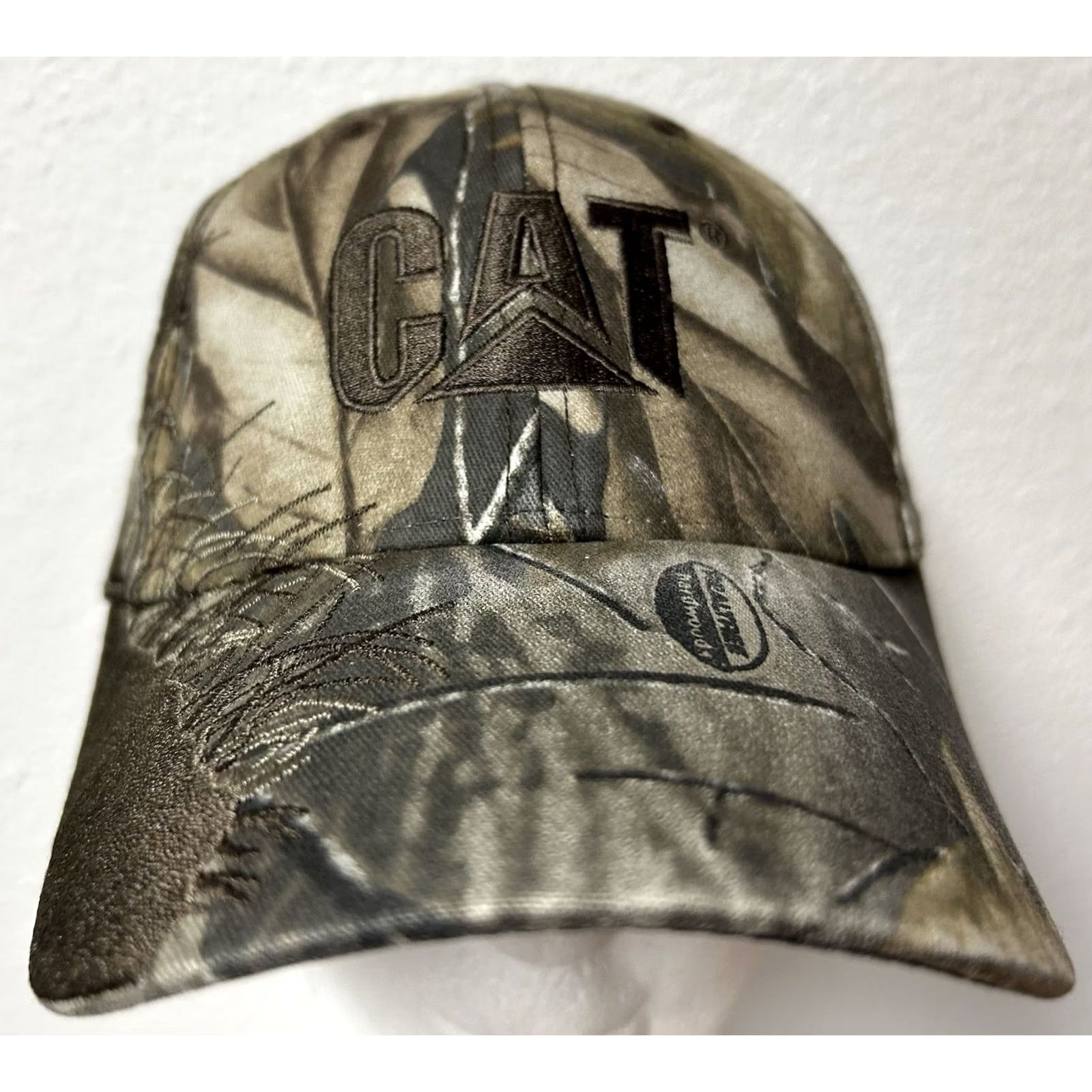 Vintage VINTAGE? CAT Dri Duck Wildlife Series Hat Deer Embroidered Baseball Cap Olive Green New Size ONE SIZE - 2 Thumbnail