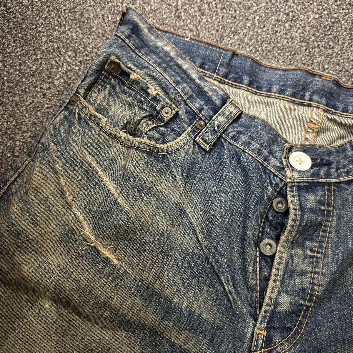 Levi's Vintage 2005 Levis S502 Destroyed Grunge Jeans W34 Size US 34 / EU 50 - 14 Thumbnail