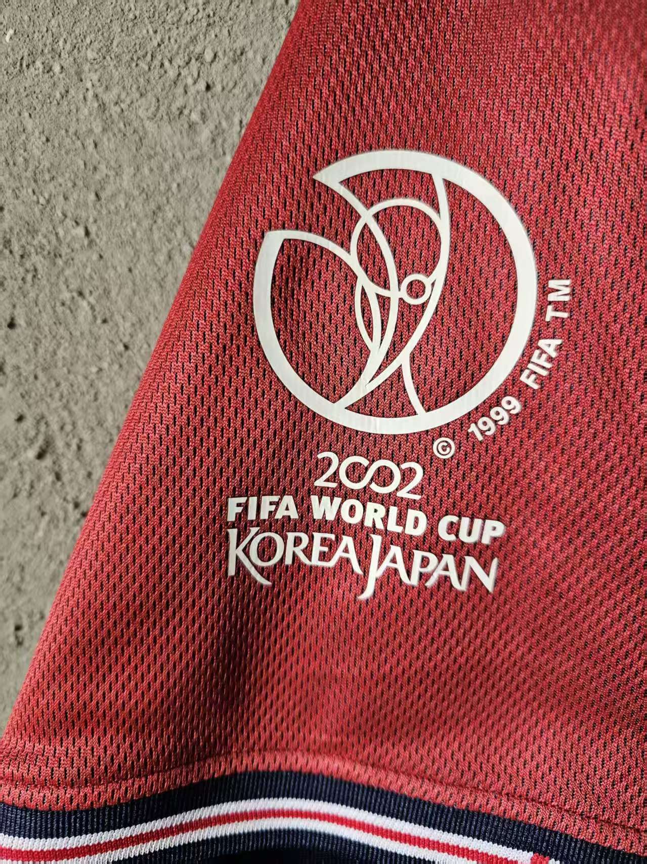 Other 2002 World England 7 David Beckham Jersey Size US L / EU 52-54 / 3 - 4 Thumbnail