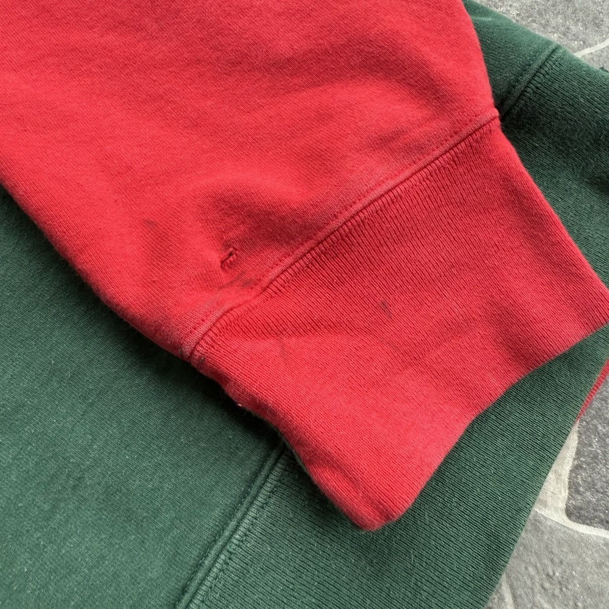 Supreme Supreme Logo S Split Red / Green Size US XL / EU 56 / 4 - 11 Thumbnail