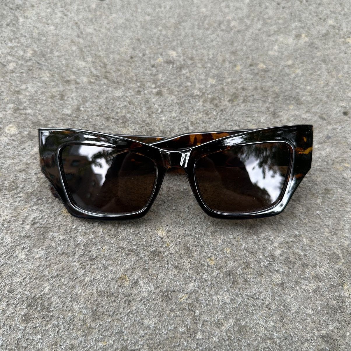 Other Y2K Unisex Sunglasses Retro Fashion Shades QB5673-01 Size ONE SIZE - 1 Thumbnail