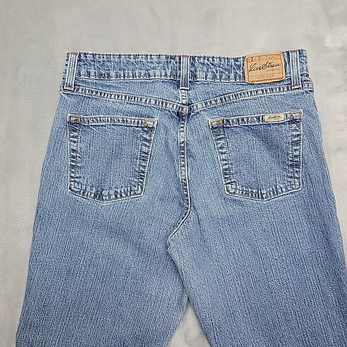 Vintage Levis signature Jeans Womens Misses 10 30x31 Blue Denim Mid Rise Bootcut Pants Jeans Size 32" / US 10 / IT 46 - 7 Thumbnail