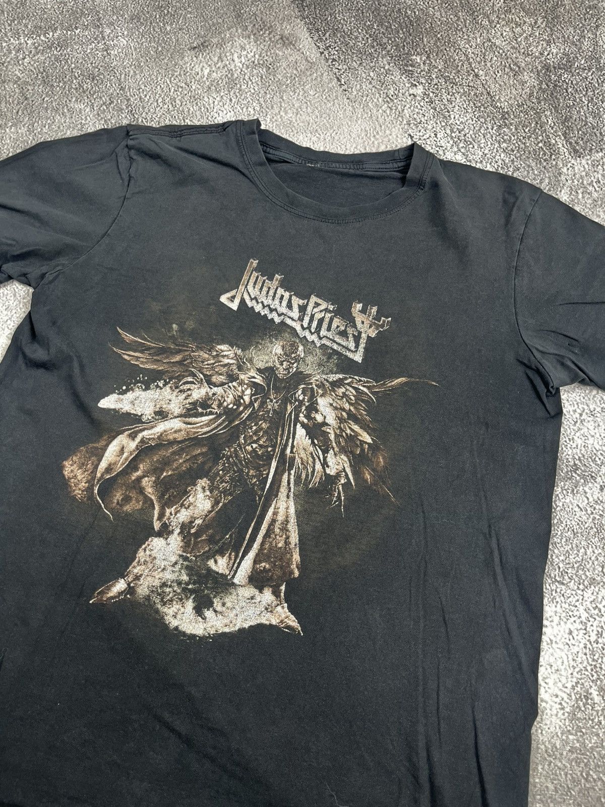 Band Tees OFFICIAL JUDAS PRIEST 2015 WORLD TOUR T-SHIRT - BLACK, SIZE Size US M / EU 48-50 / 2 - 2 Thumbnail