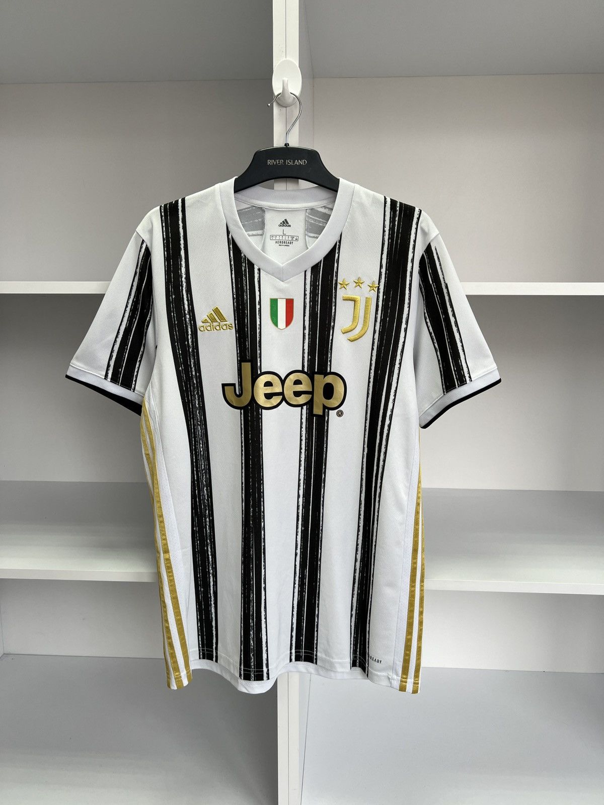 Adidas × Vintage JUVENTUS 2020 2021 HOME SHIRT FOOTBALL SOCCER JERSEY Size US L / EU 52-54 / 3 - 4 Thumbnail