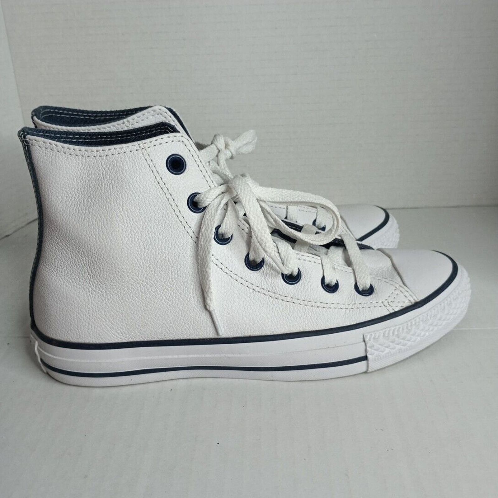 Converse Converse Taylor Leather Shoes White Men's Size 6 Women's 8 Size US 6 / EU 39 - 3 Thumbnail