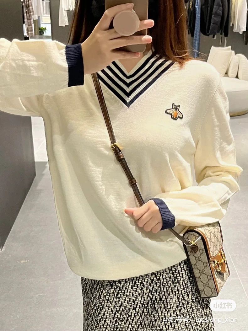 Gucci Gucci College-style little bee knitted sweater 2502-Nextarr Size US S / EU 44-46 / 1 - 2 Thumbnail