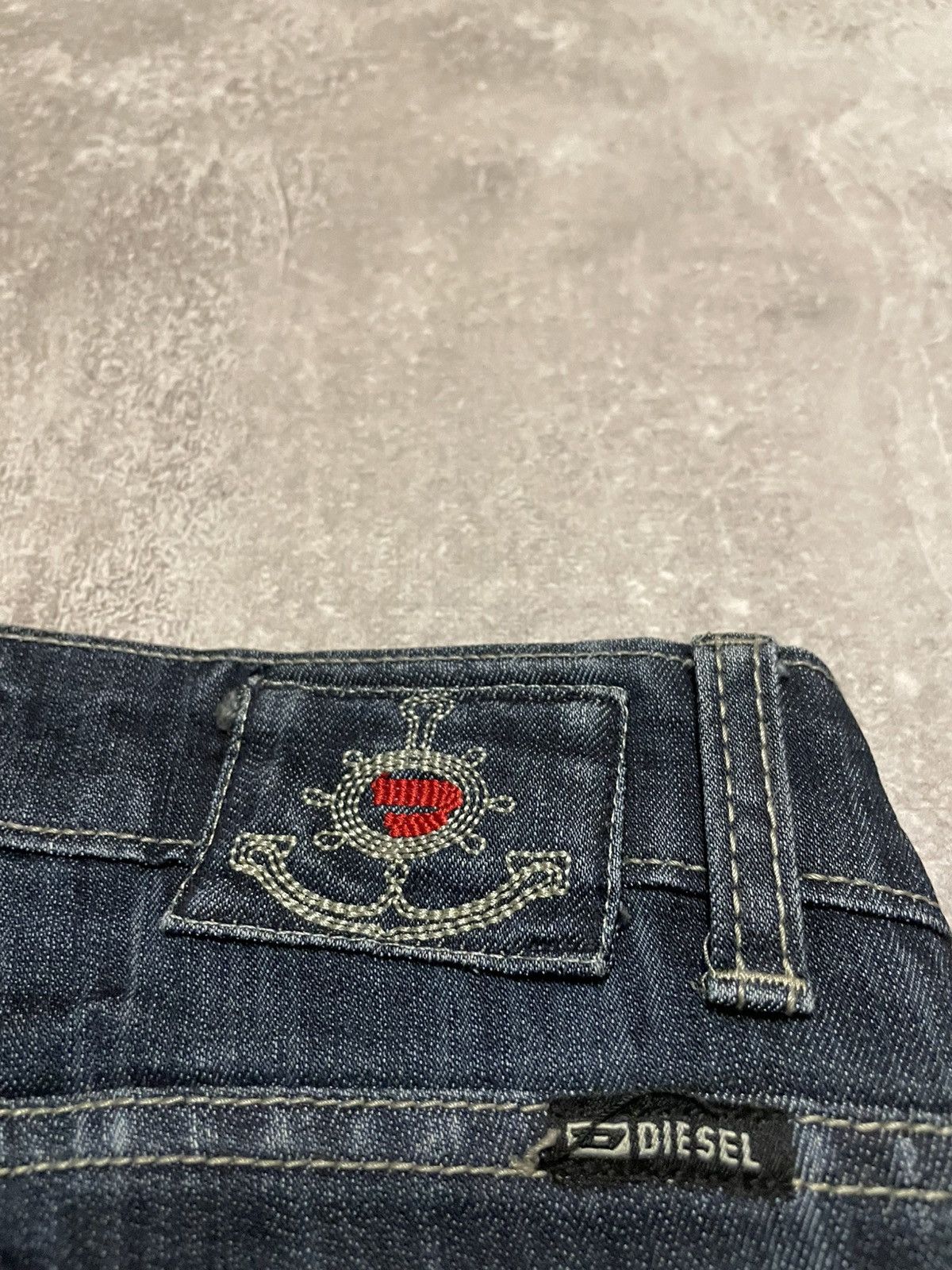 Diesel Vintage Diesel Distressed Denim Jeans M size Size 28" / US 6 / IT 42 - 8 Thumbnail
