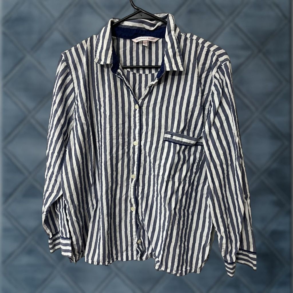 Victoria's Secret VINTAGE Victoria's Secret Pajama Top Womens L Blue Metallic Striped Button Up Long Sleeve V-Neck Size L / US 10 / IT 46 - 1 Thumbnail
