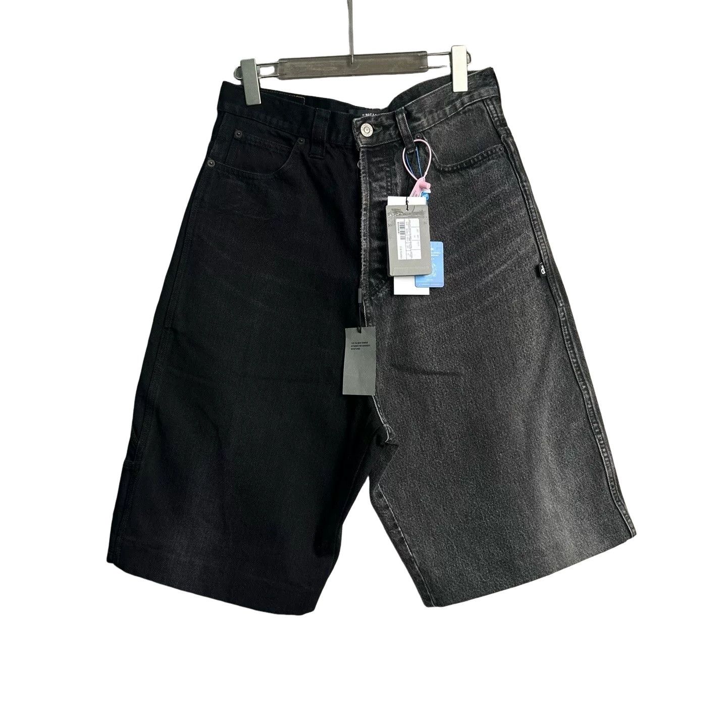 Balenciaga Balenciaga Bicolor Paneled Denim Shorts 30 Size US 30 / EU 46 - 1 Thumbnail