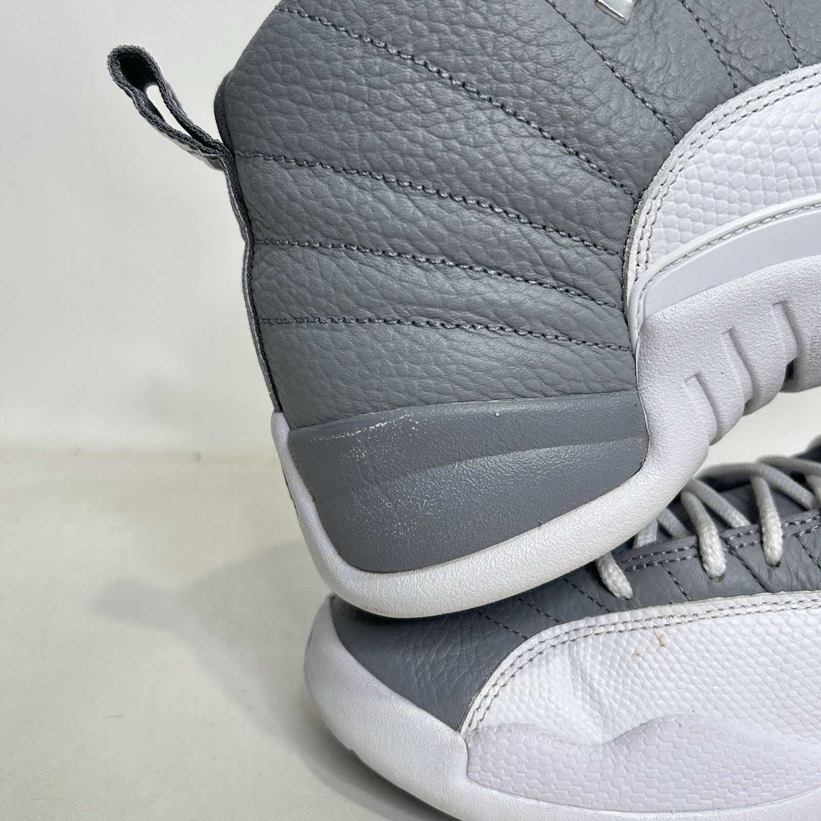 Nike Nike Air Jordan 12 Retro “Stealth” Size US 8 / EU 41 - 8 Thumbnail