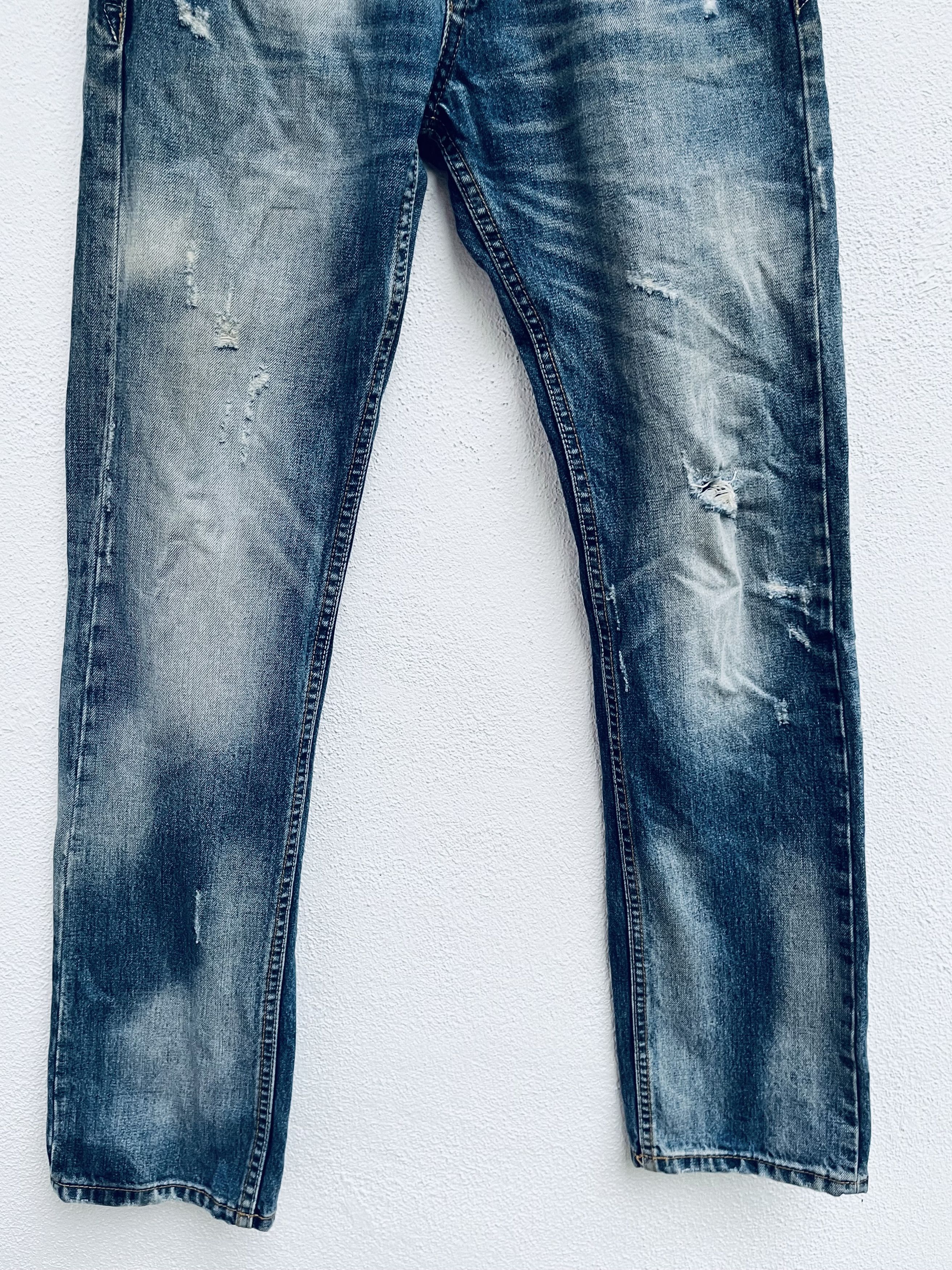 Japanese Brand × Vintage Vintage Guess Distressed Designer Fashion Style Size US 29 - 4 Thumbnail