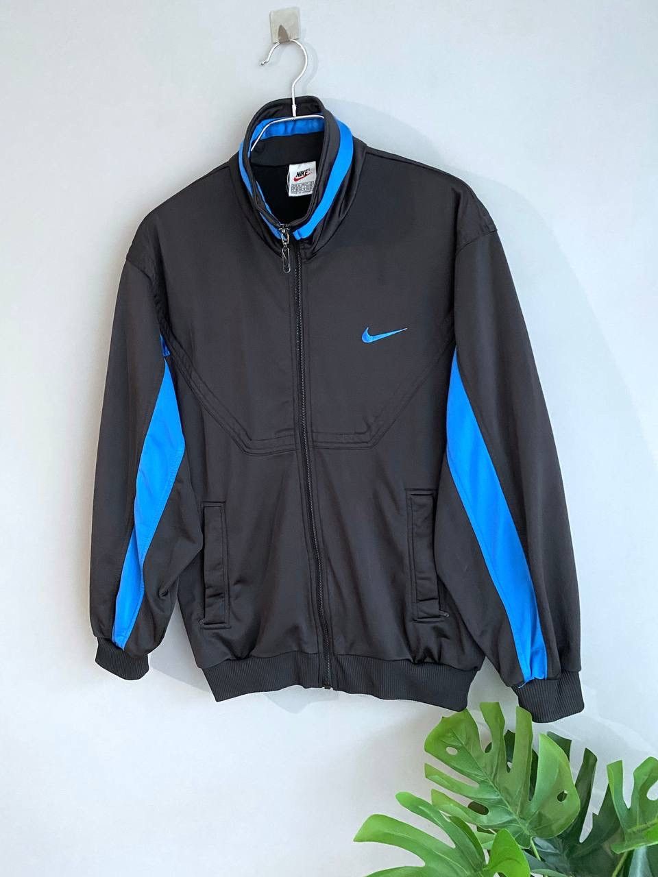 Nike × Vintage Nike 90s Vintage Y2K Men's Track Jacket, Size M Size US M / EU 48-50 / 2 - 6 Thumbnail